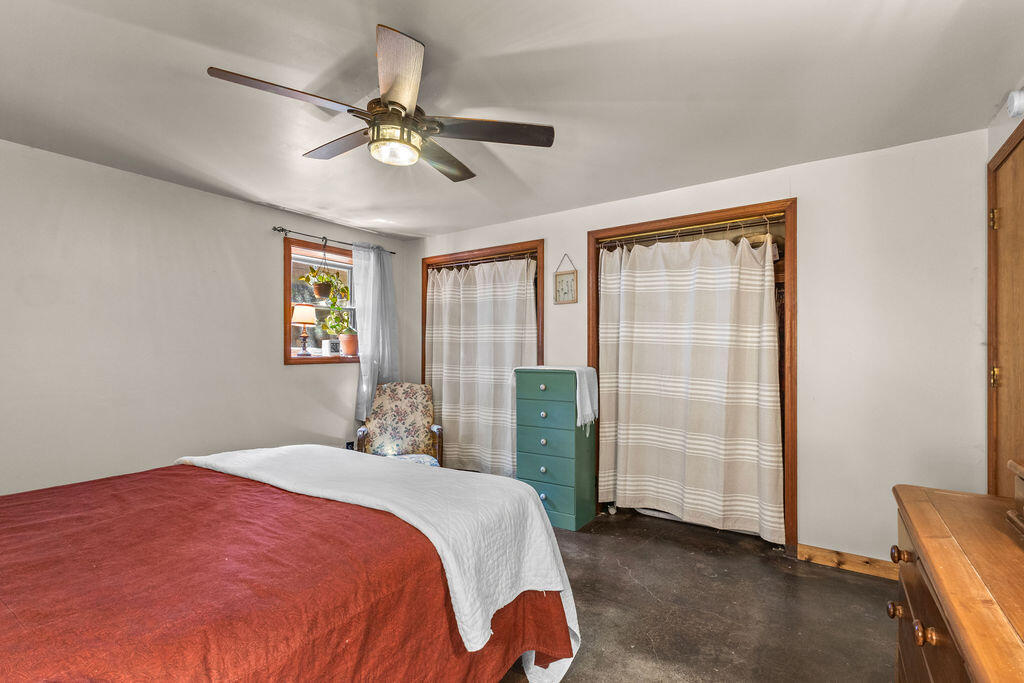 483 Loveland Drive Property Photo 39