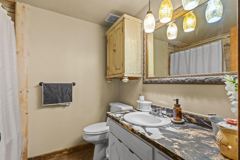 483 Loveland Drive Property Photo 40
