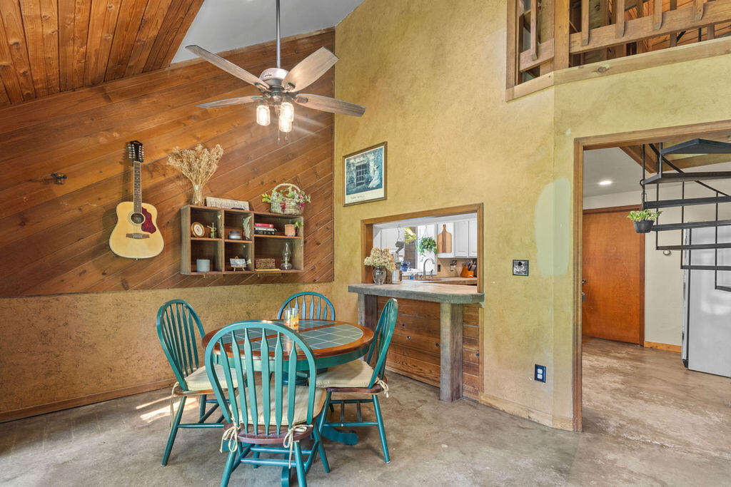 483 Loveland Drive Property Photo 46