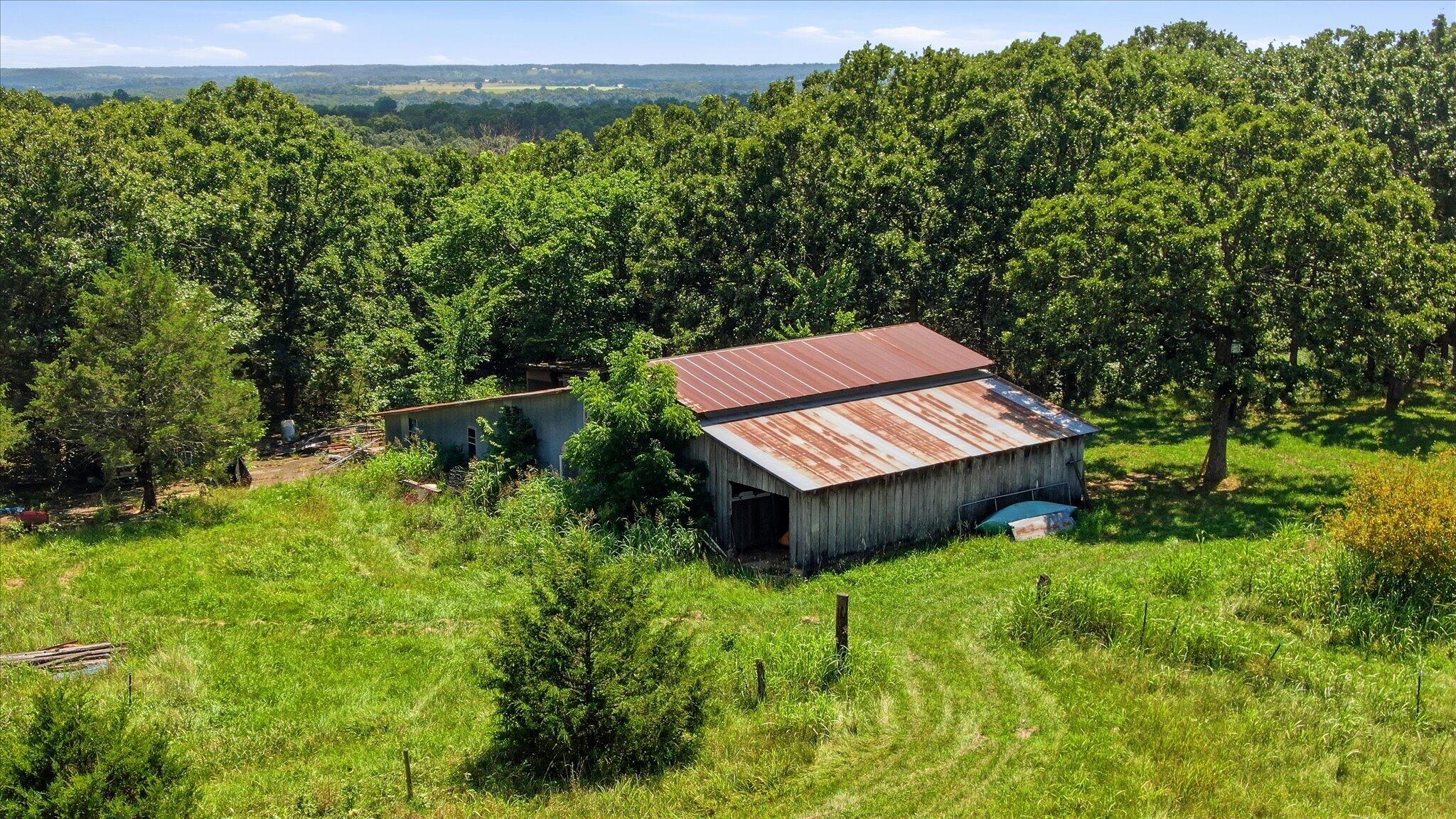 184 State Rte E Property Photo 1