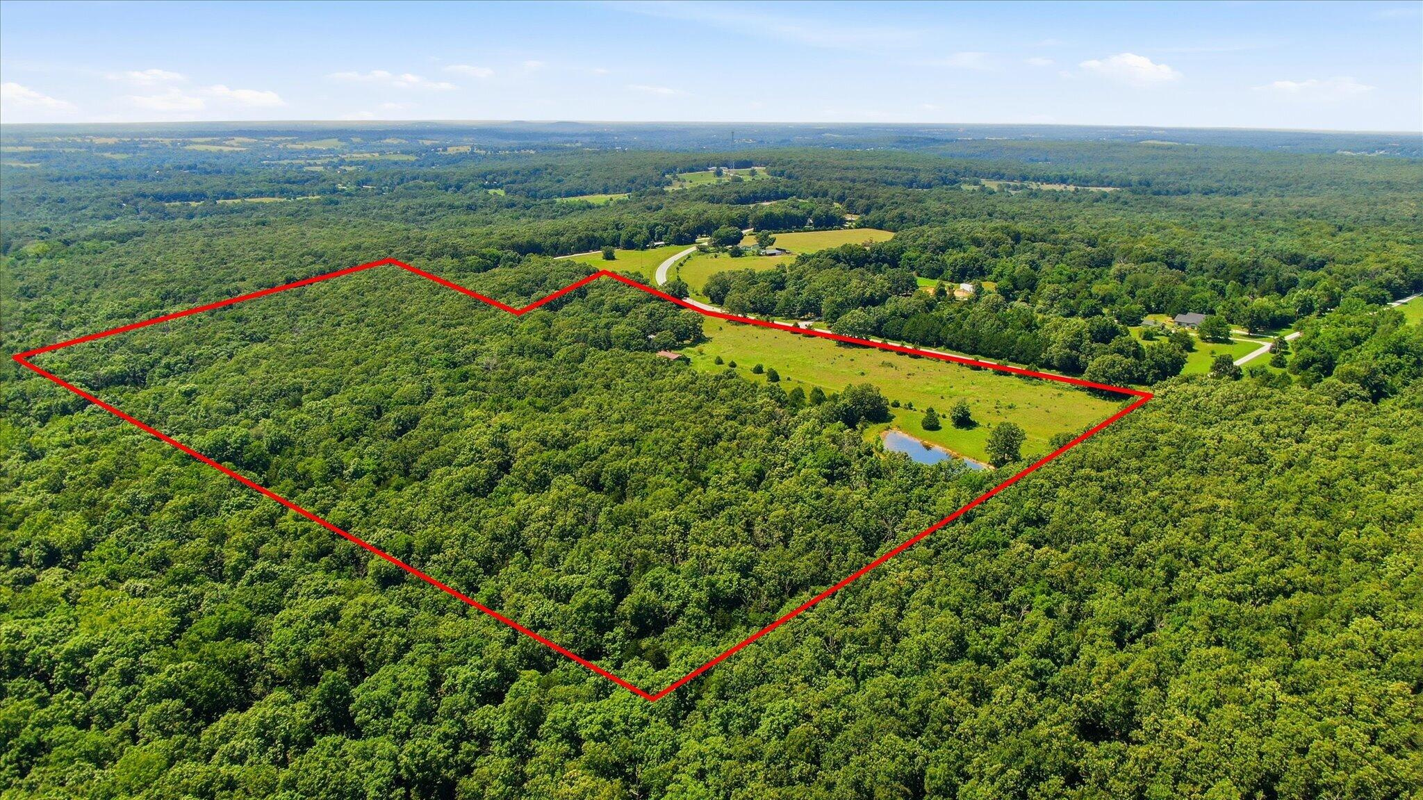 184 State Rte E Property Photo 6