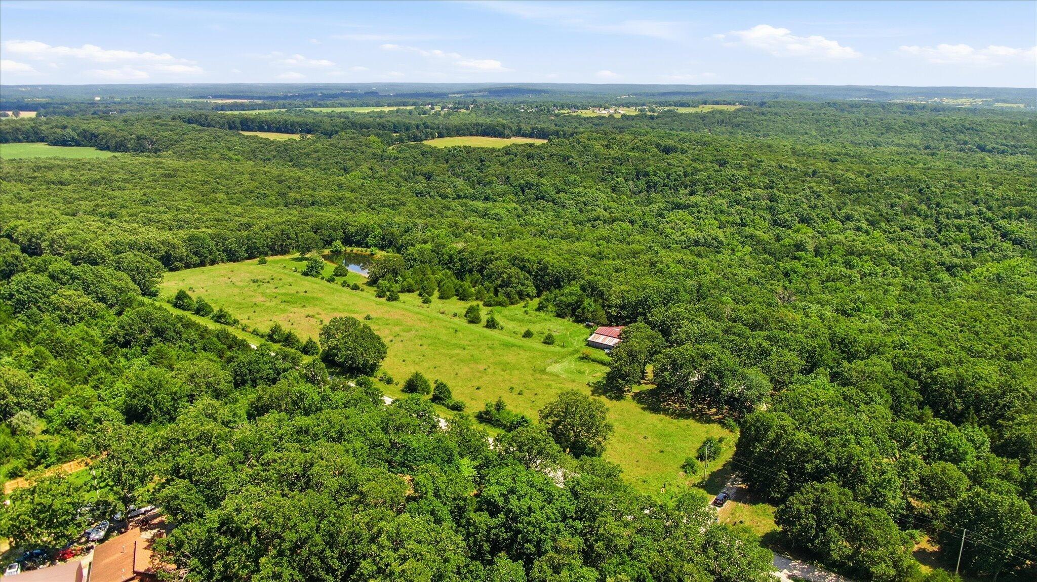 184 State Rte E Property Photo 8