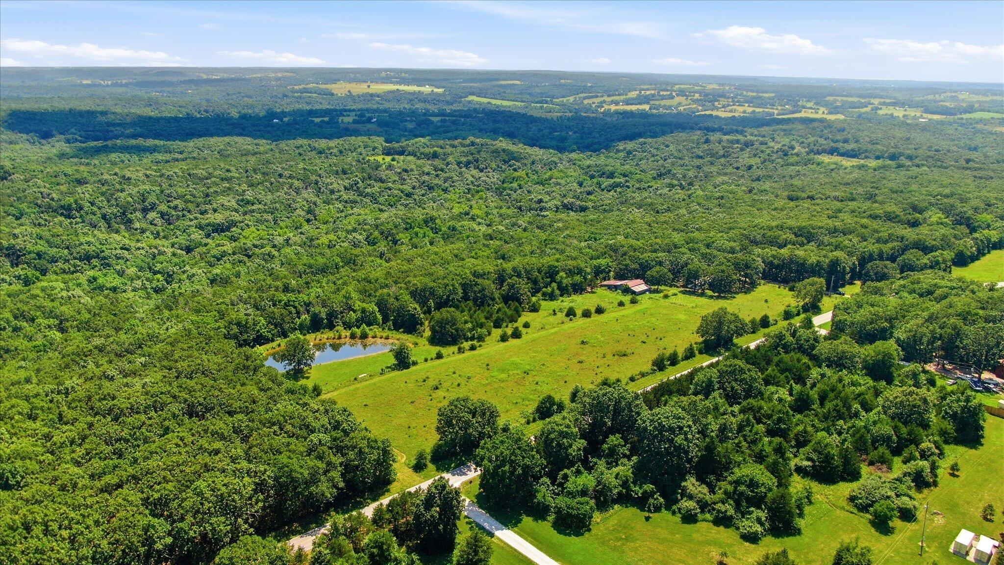 184 State Rte E Property Photo 11