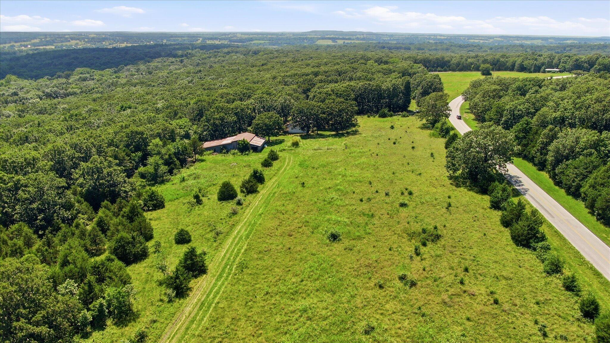 184 State Rte E Property Photo 13