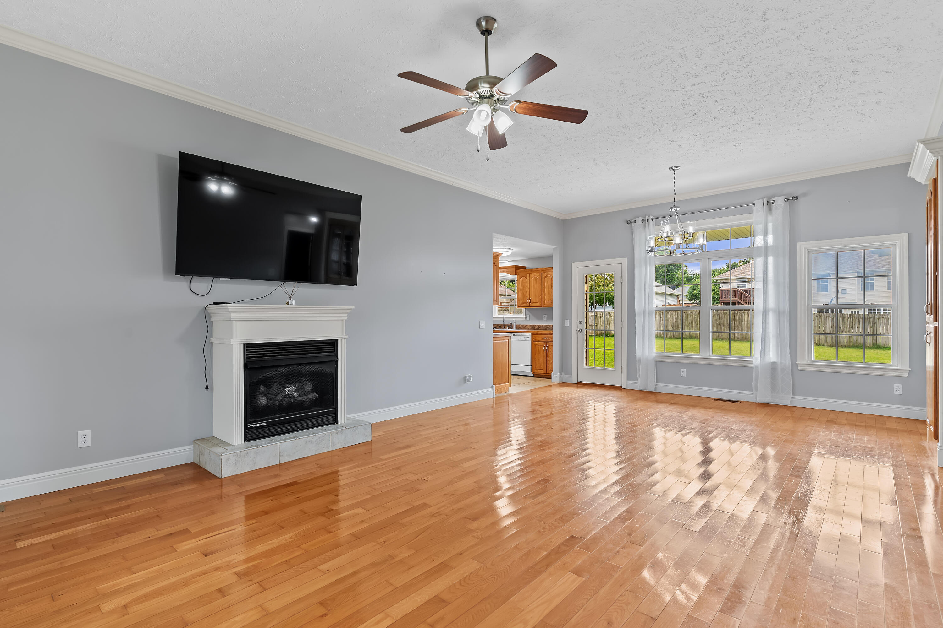 716 Shelley Street Property Photo 5
