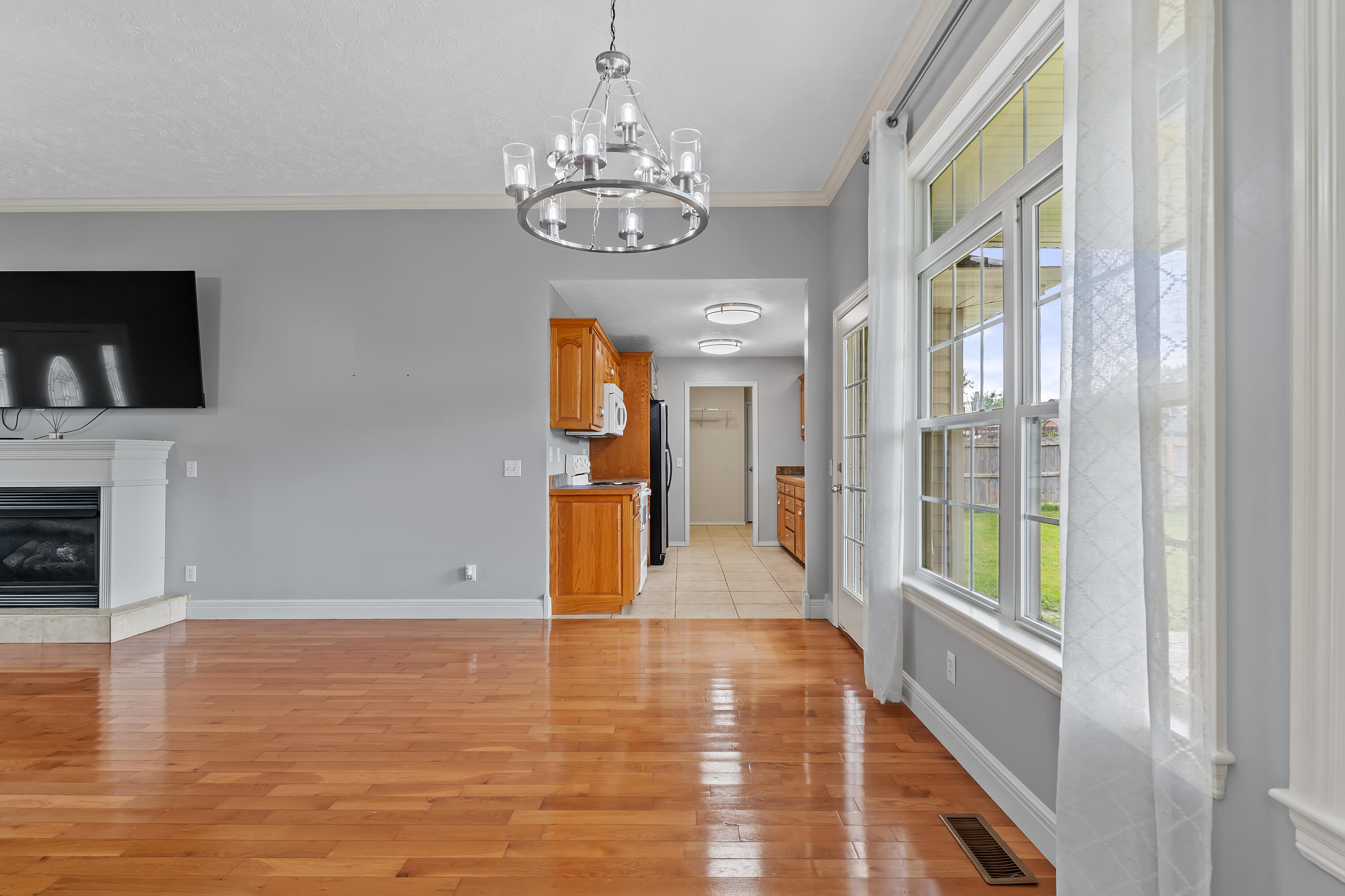 716 Shelley Street Property Photo 10