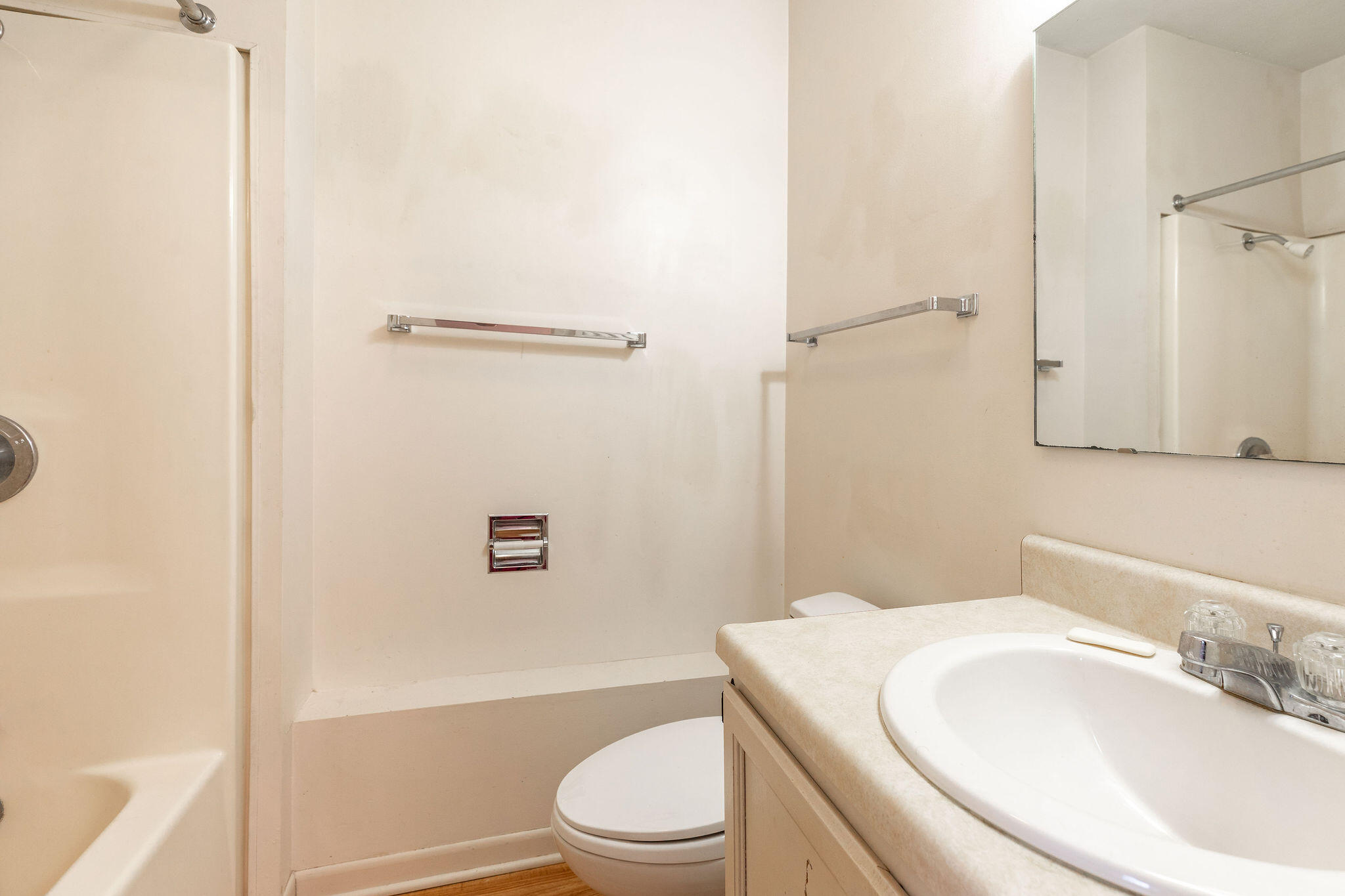 60328630 Property Photo 12