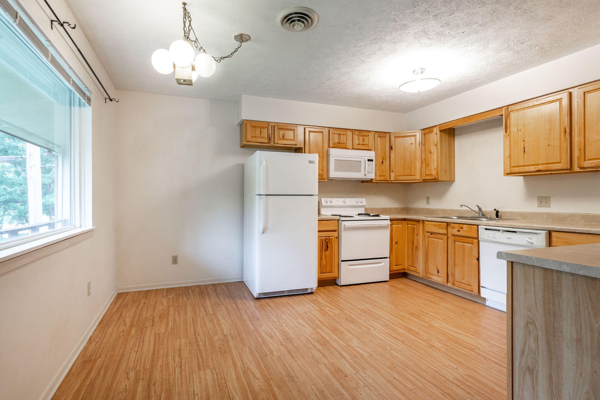 60328630 Property Photo 15