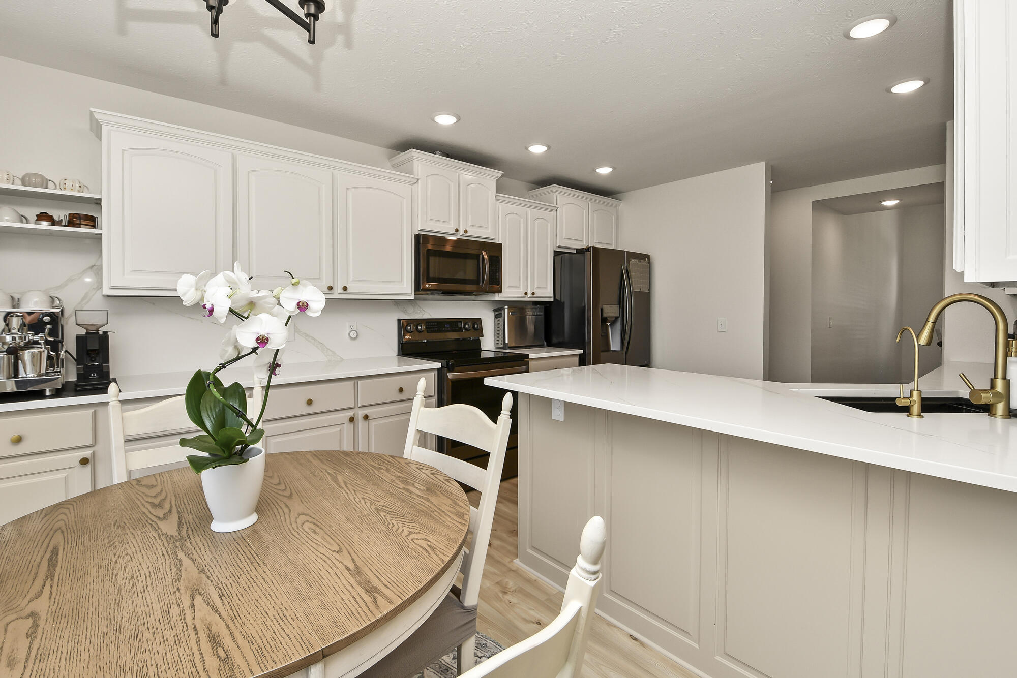 285 Steury Road Property Photo 13