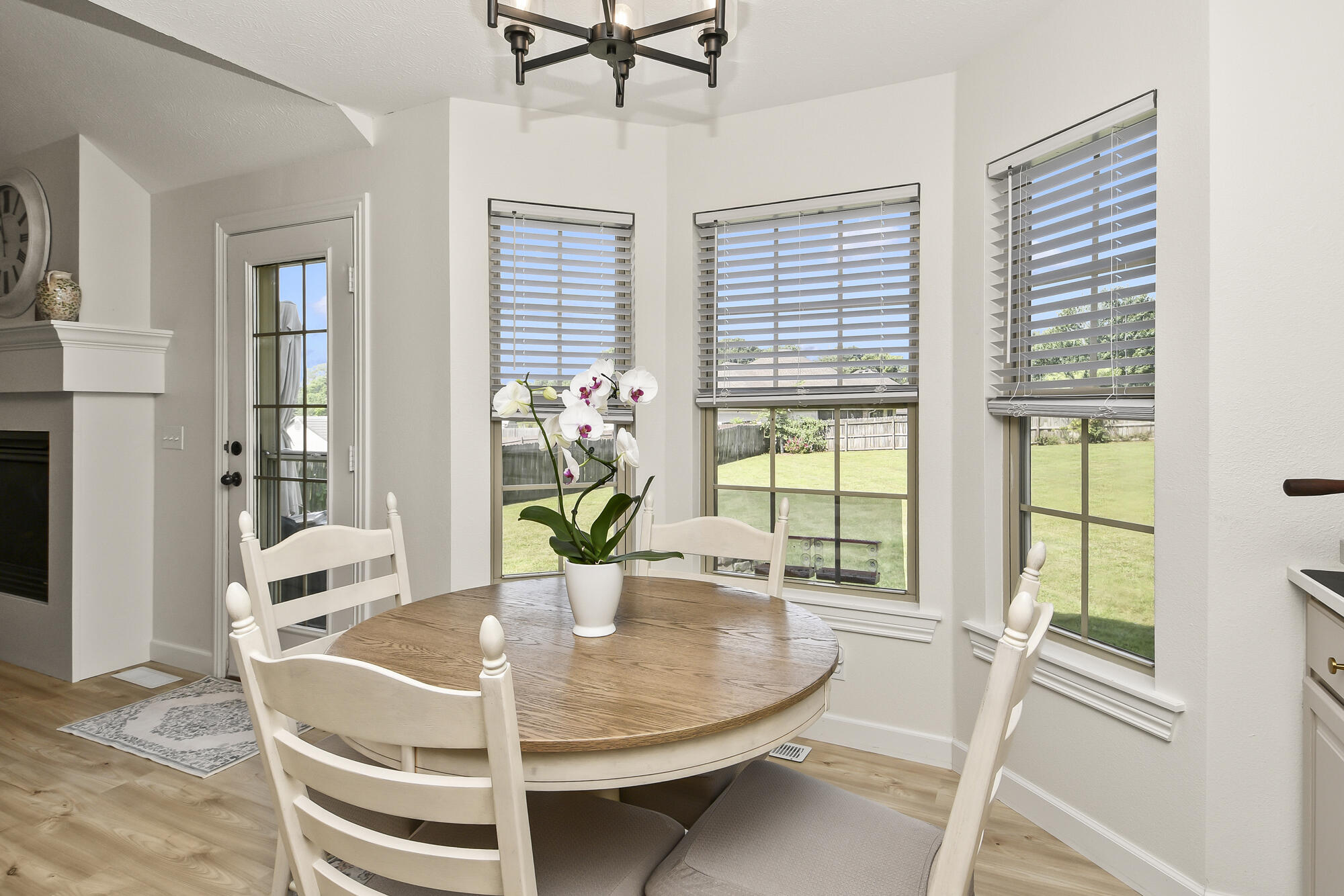 285 Steury Road Property Photo 16