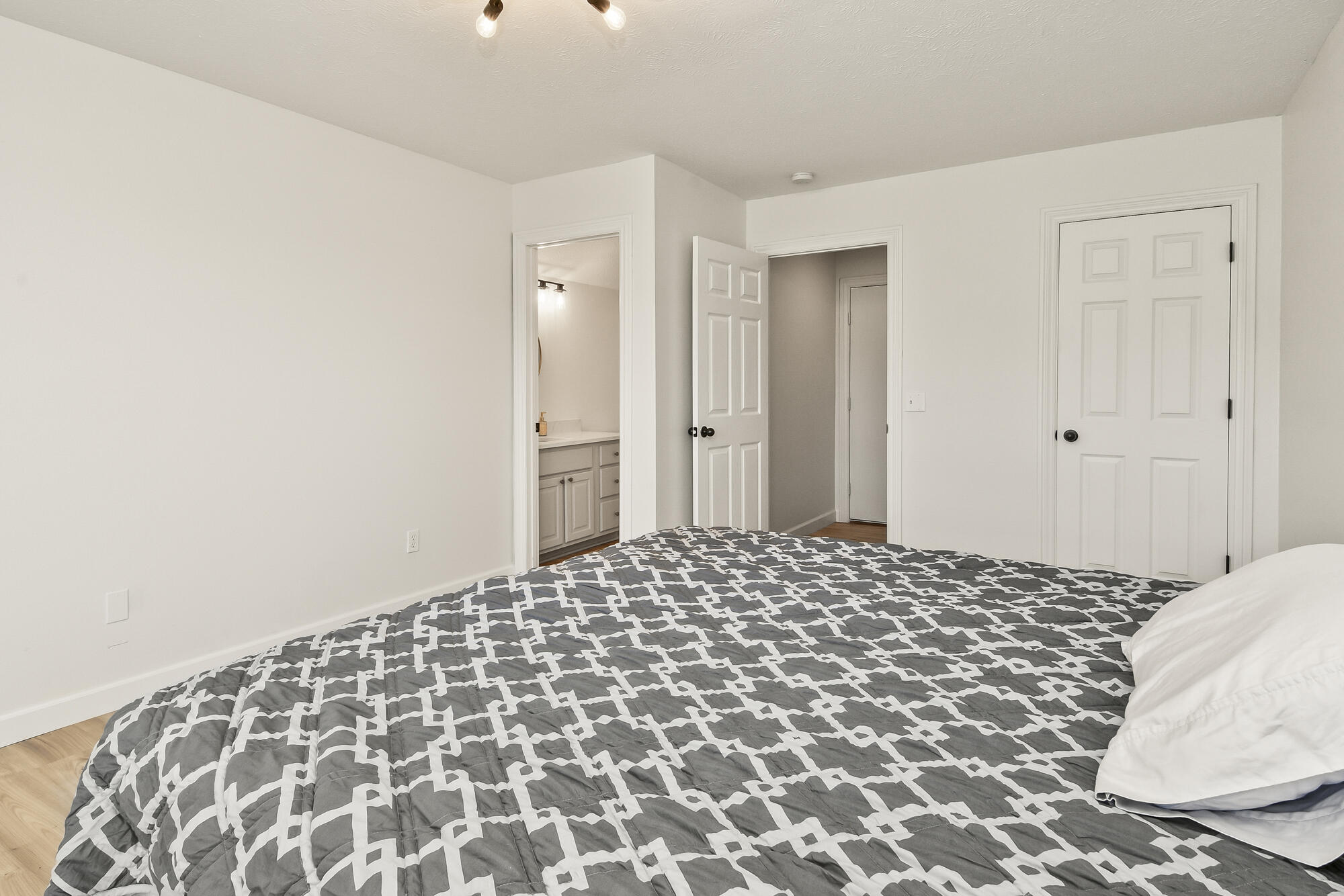 285 Steury Road Property Photo 35