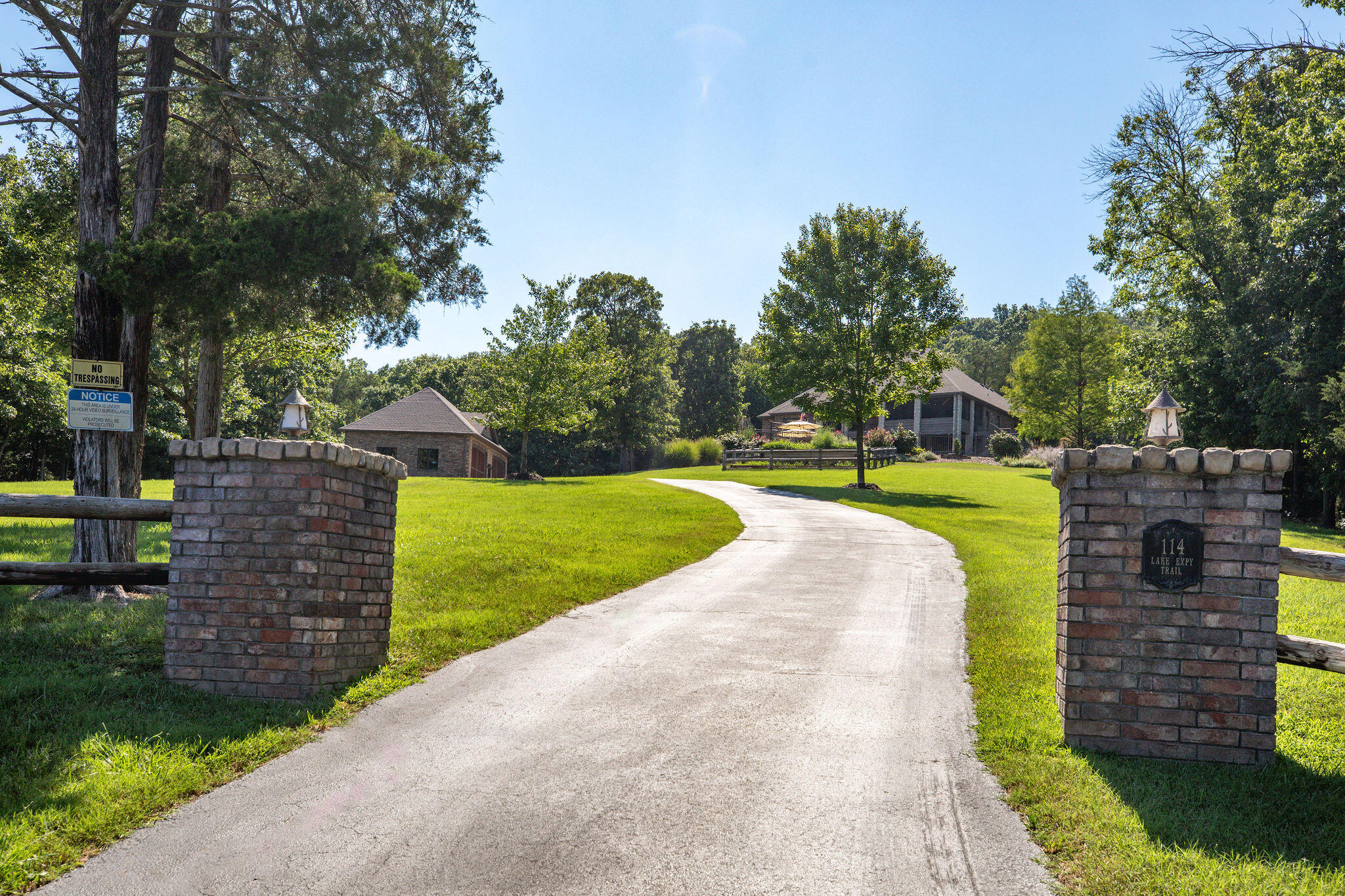 114 Lake Expressway Trail Property Photo 3