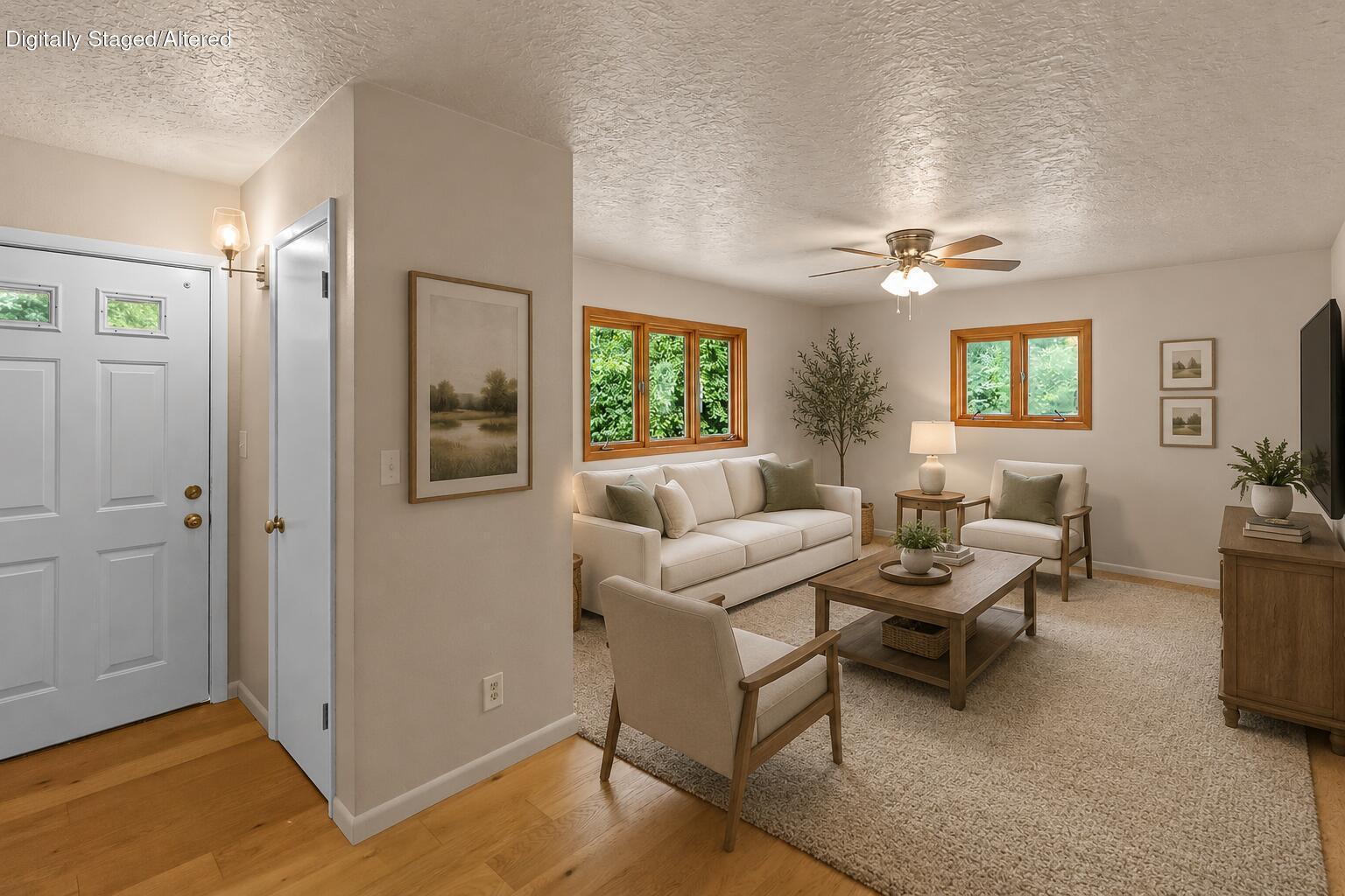 1538 East Lindberg Street Property Photo 6