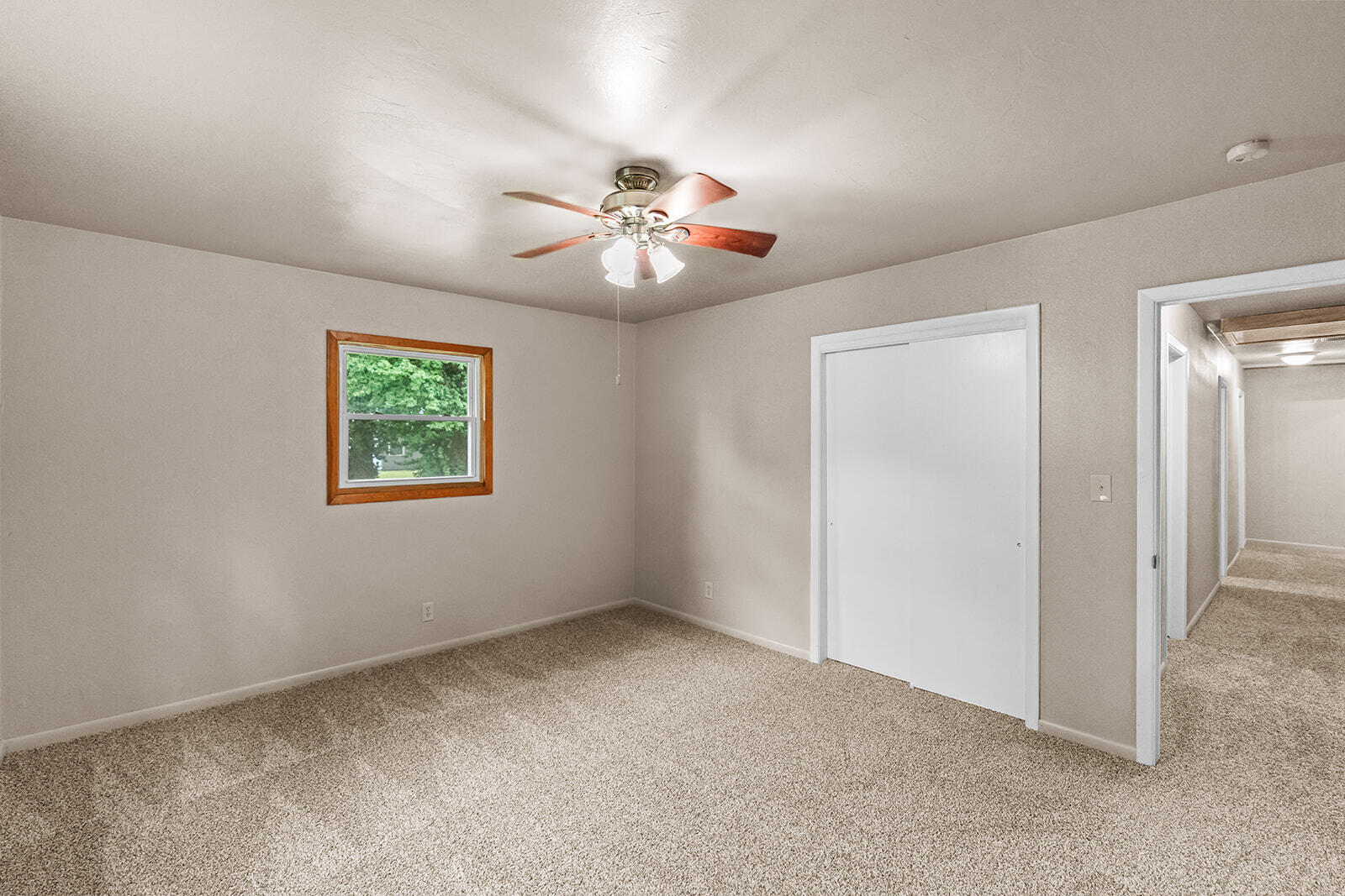 1538 East Lindberg Street Property Photo 16