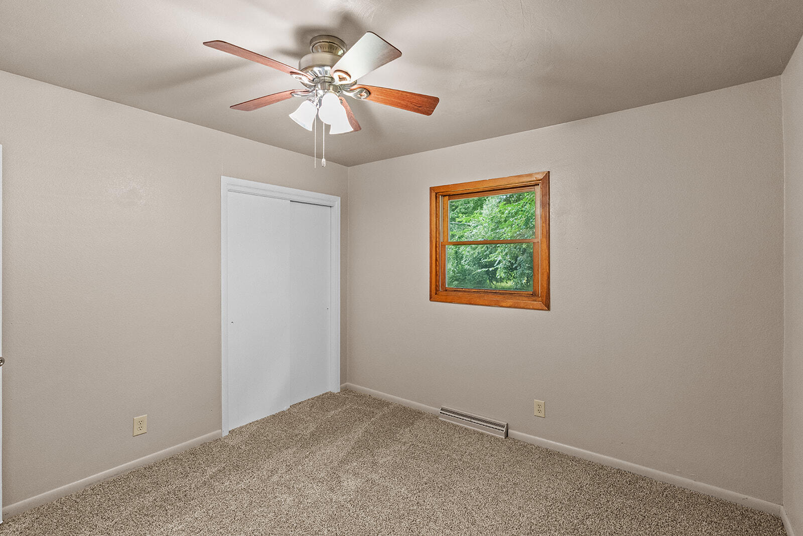 1538 East Lindberg Street Property Photo 22