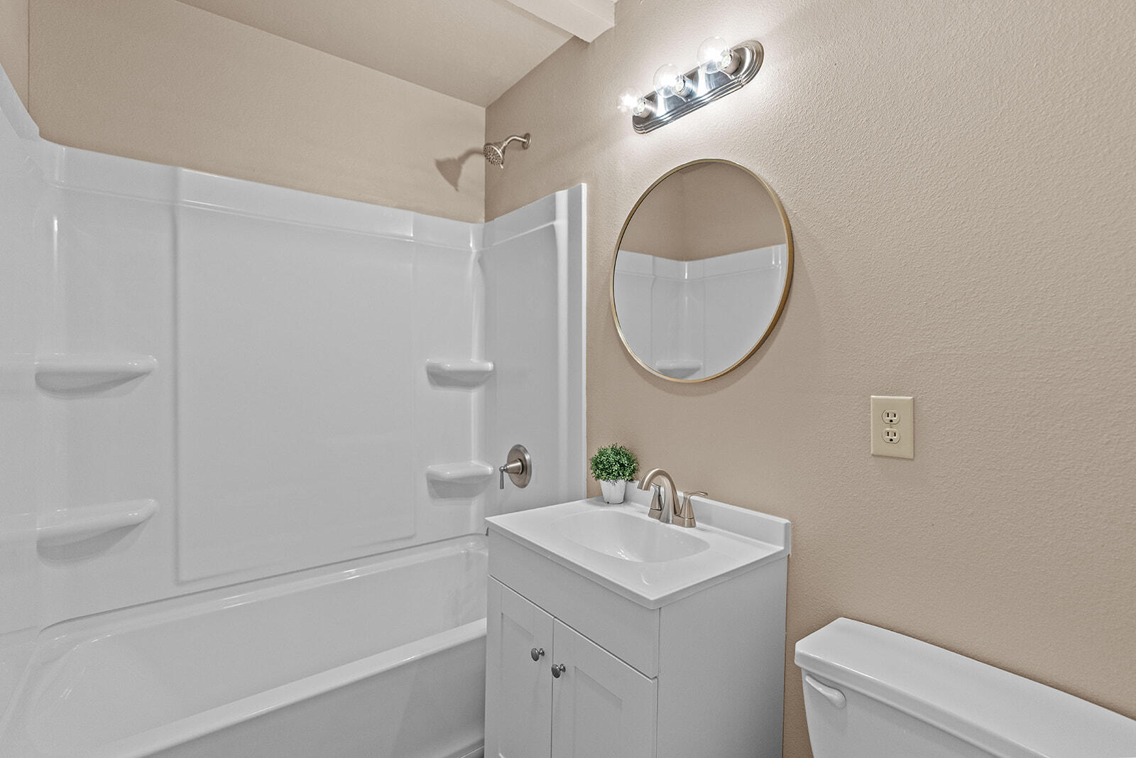 1538 East Lindberg Street Property Photo 24