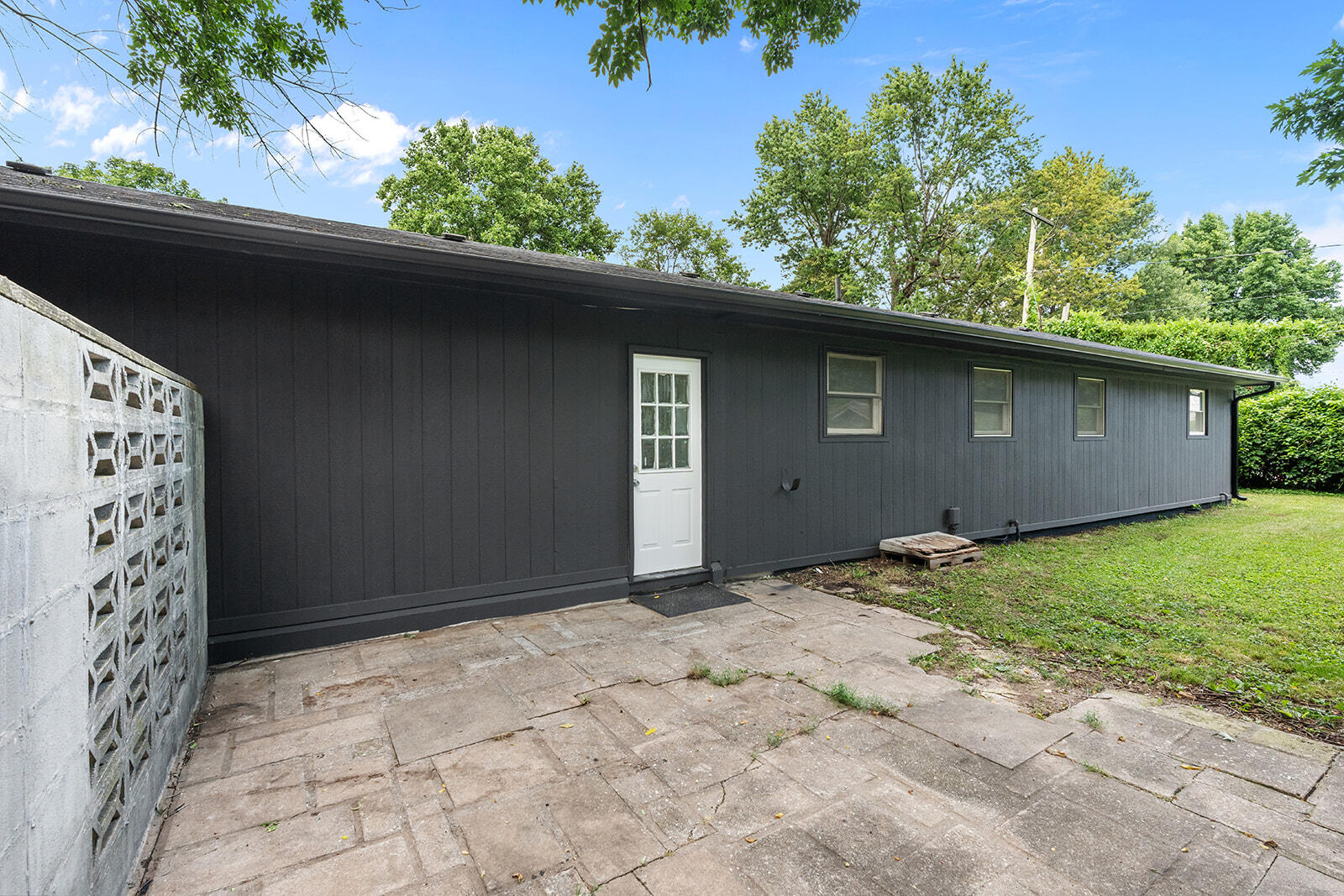1538 East Lindberg Street Property Photo 25