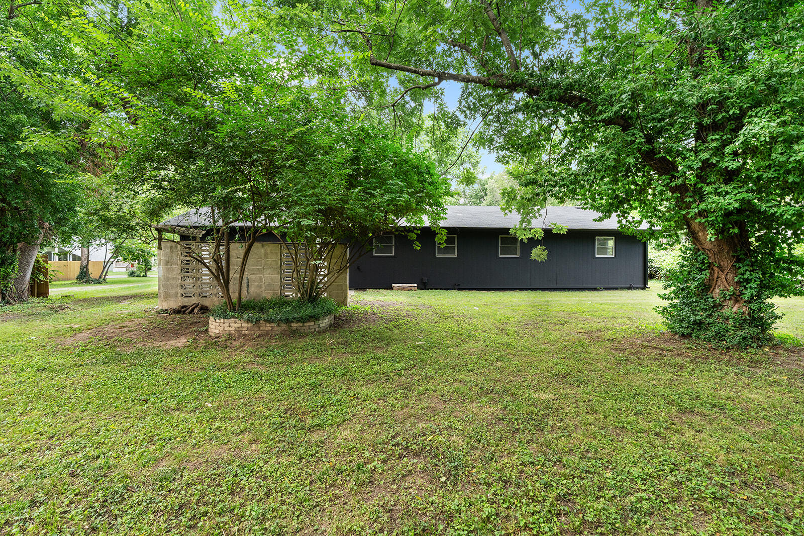 1538 East Lindberg Street Property Photo 26