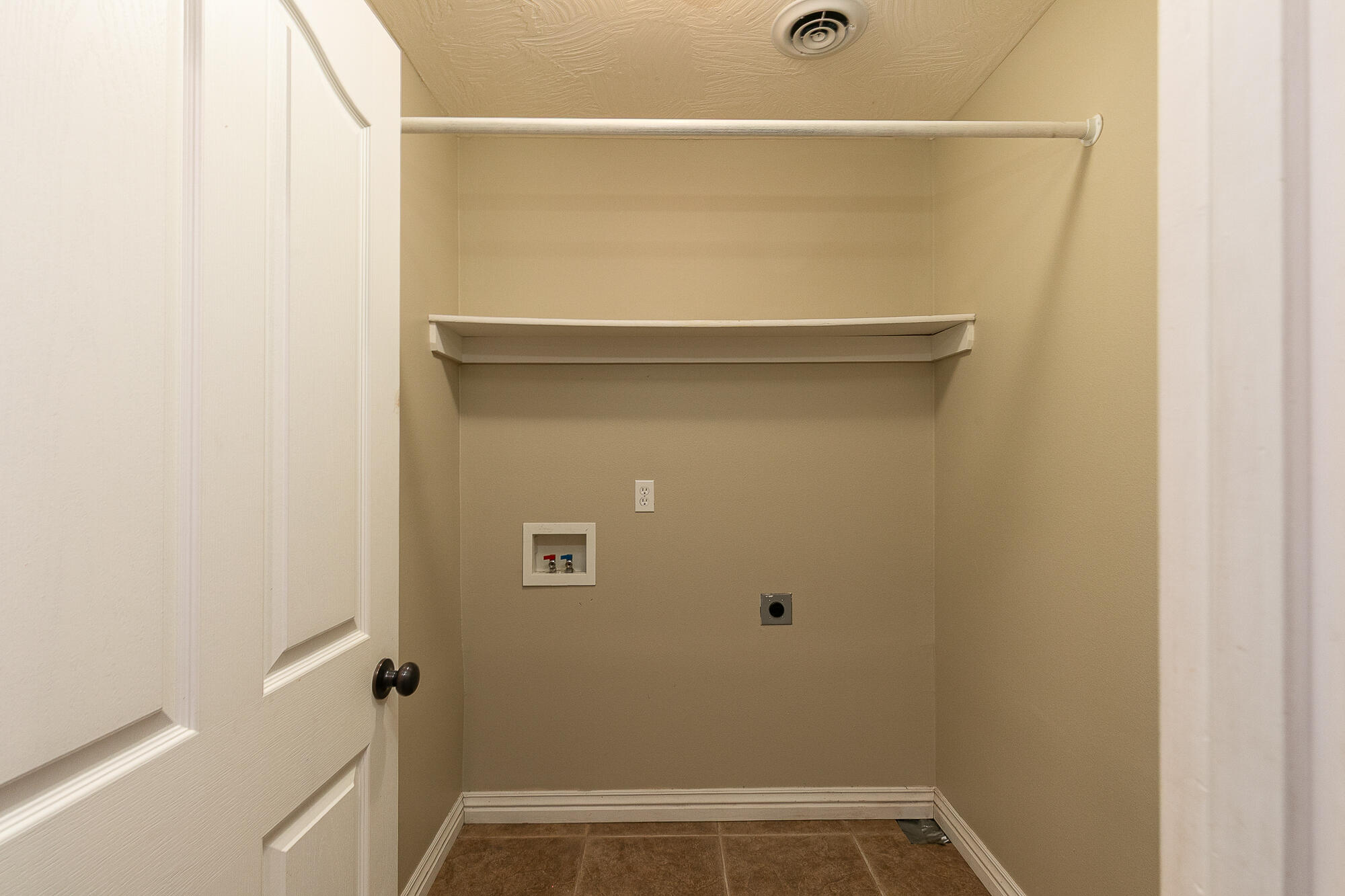 3210 West Village Terrace Property Photo 16