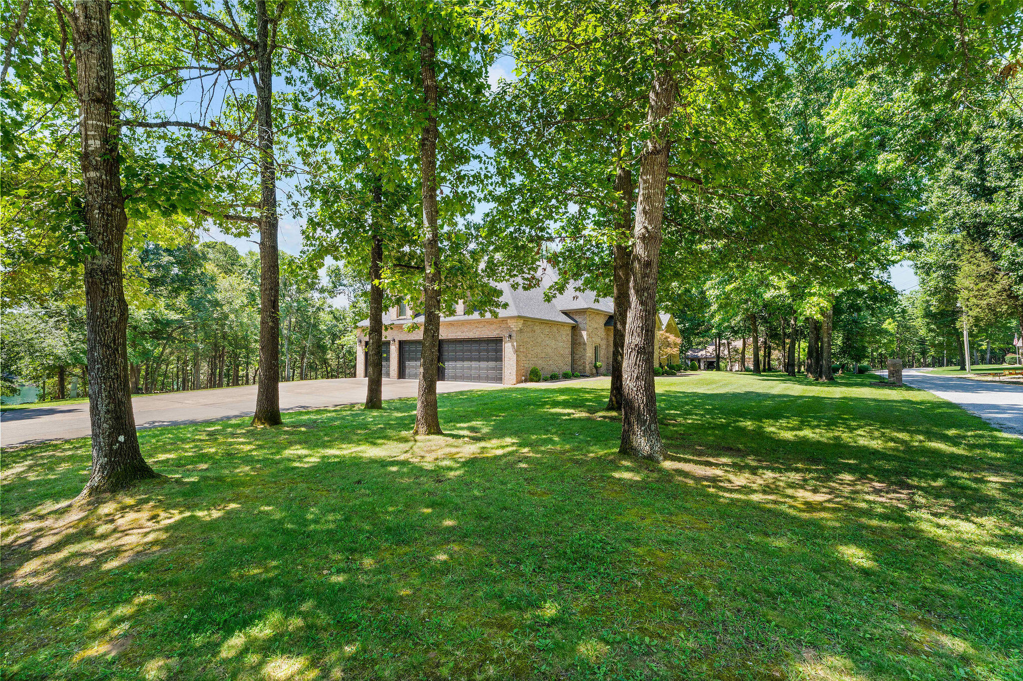 53 Holly Lane Property Photo 3