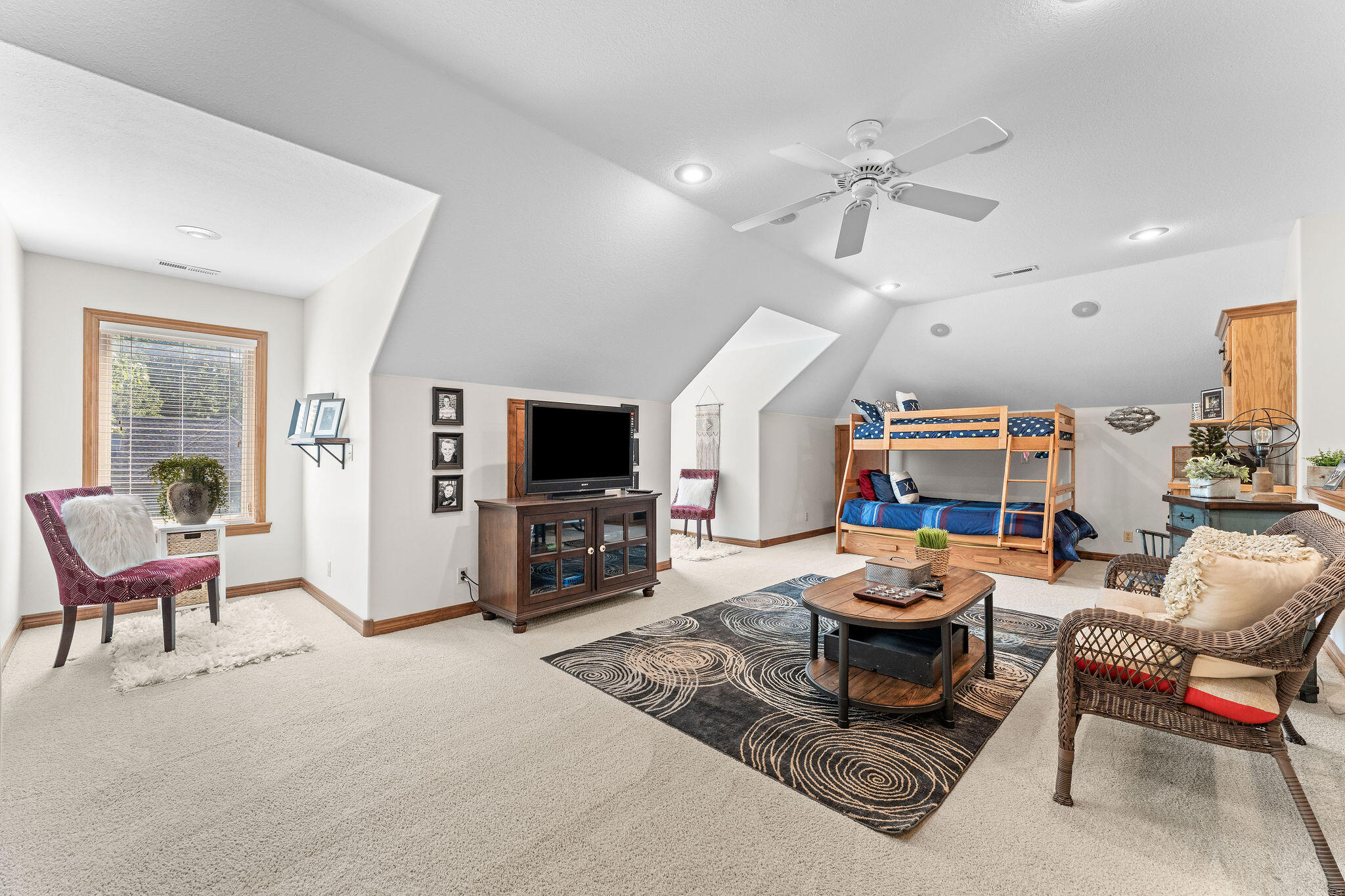 53 Holly Lane Property Photo 32