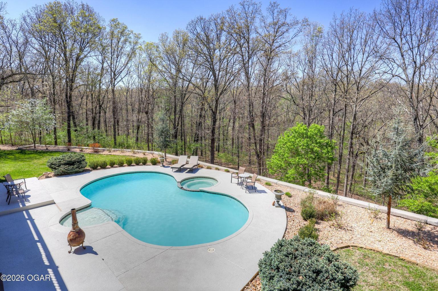 4550 Goldfinch Road Property Photo 8