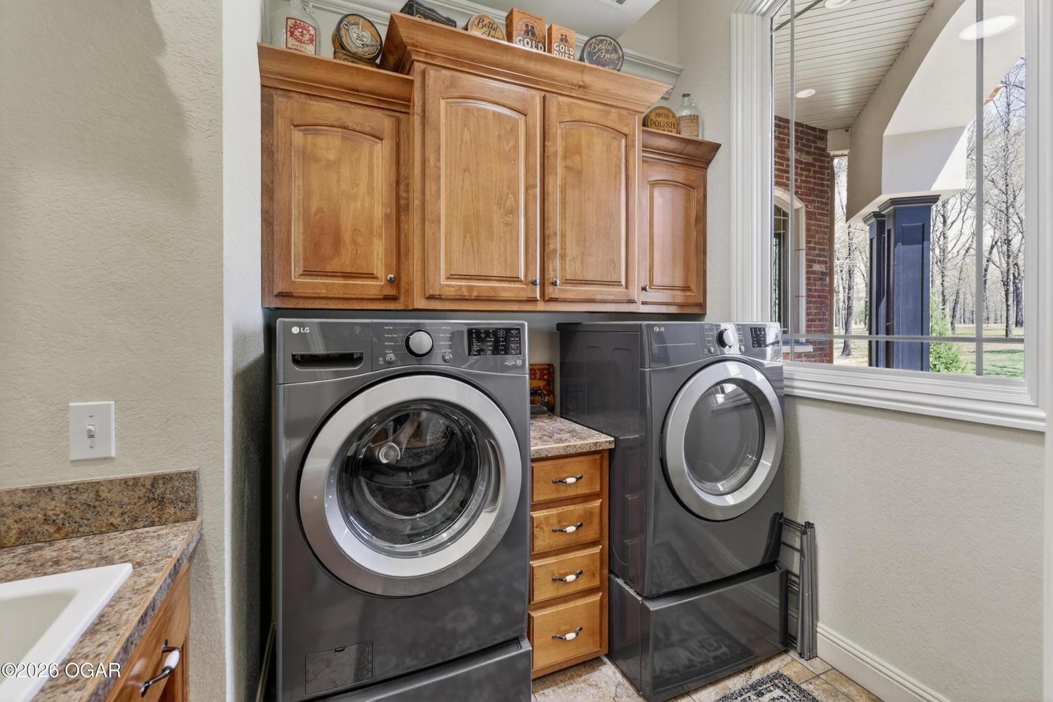 4550 Goldfinch Road Property Photo 29