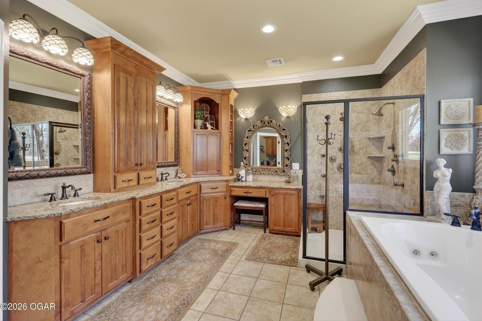 4550 Goldfinch Road Property Photo 41