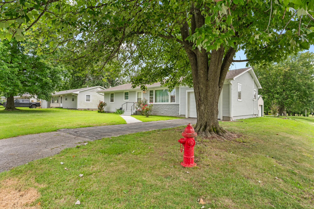 115 North Westview Drive Property Photo 4