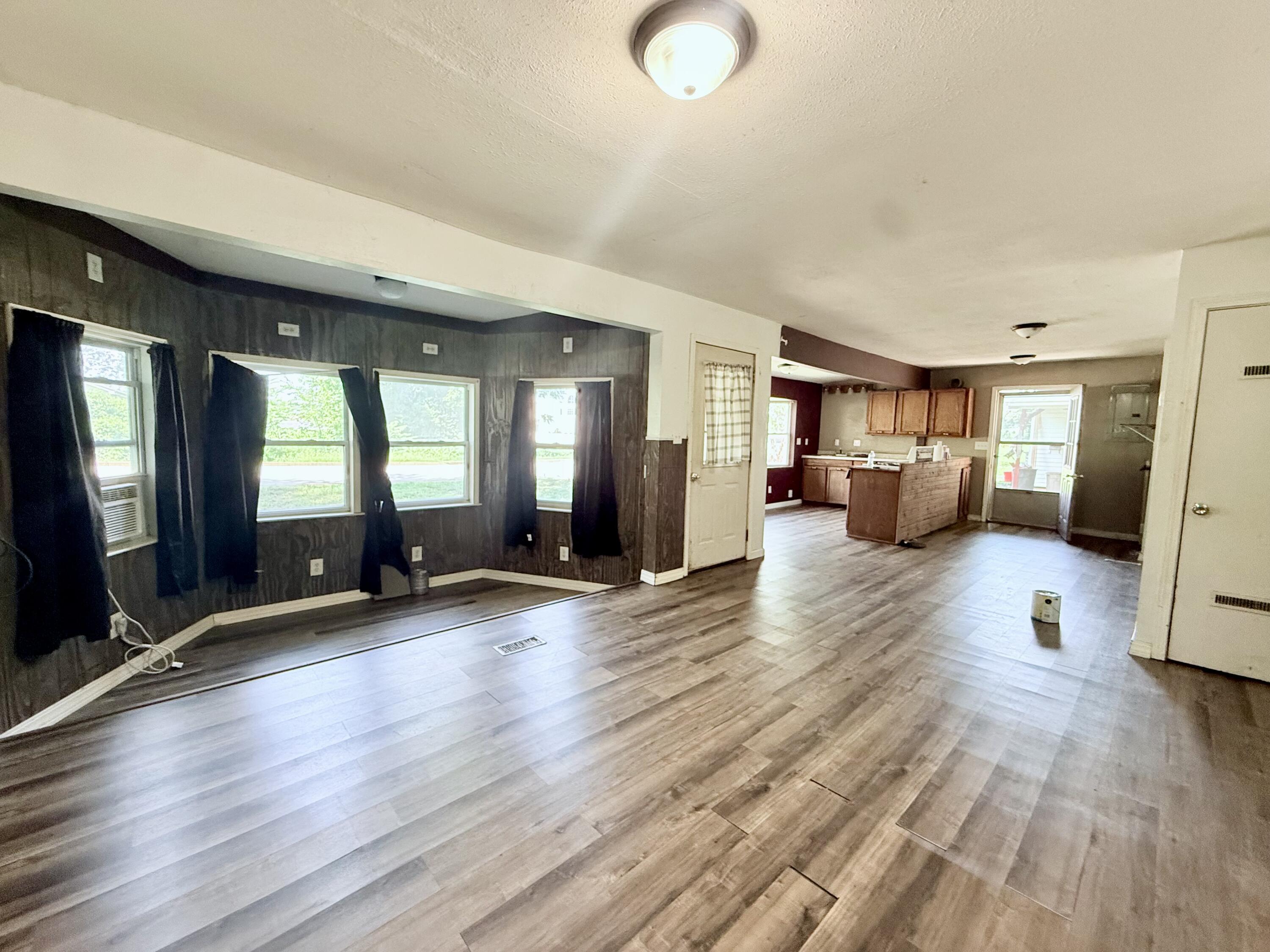 304 Ozark Street Property Photo 4