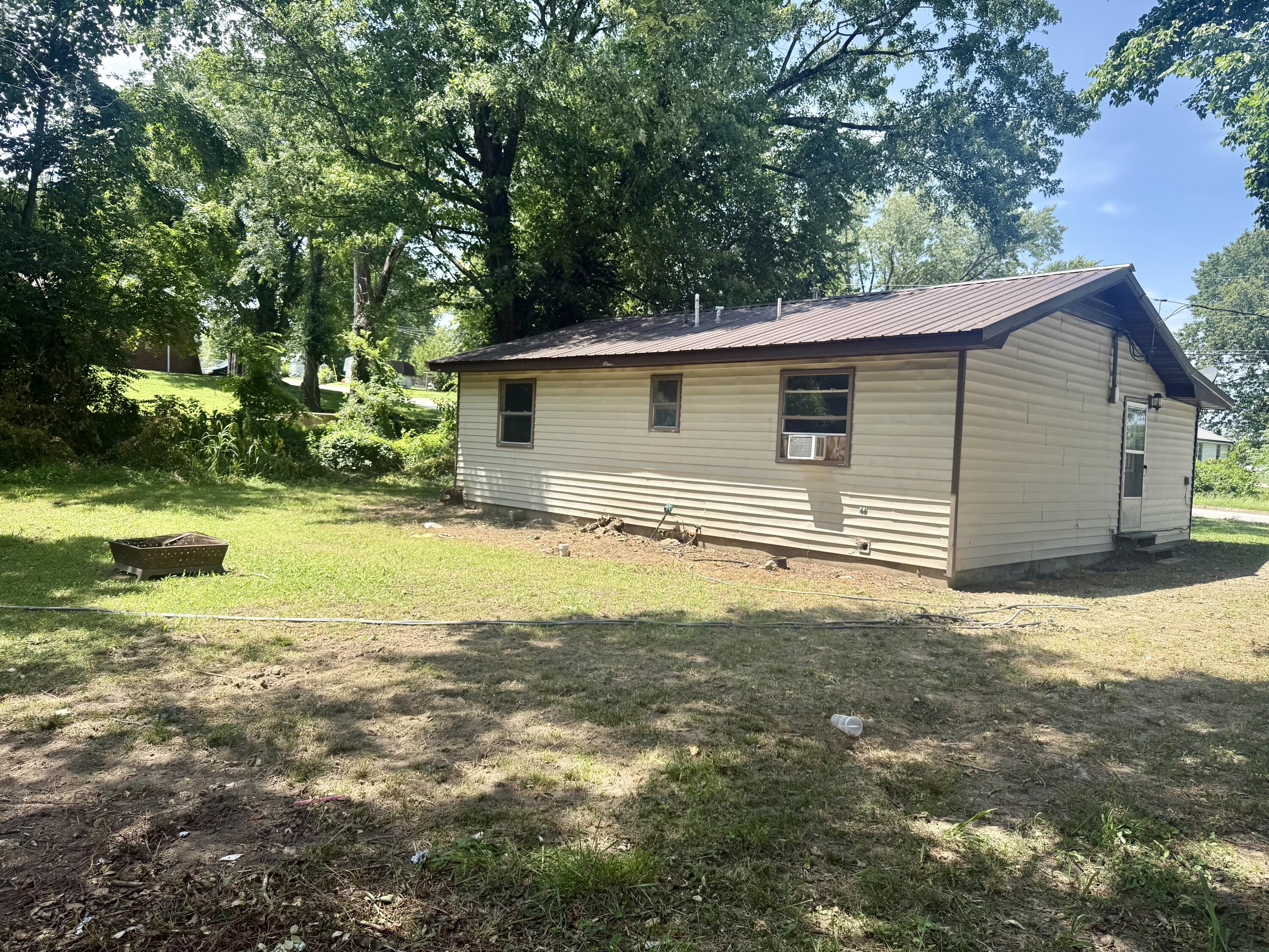 304 Ozark Street Property Photo 9
