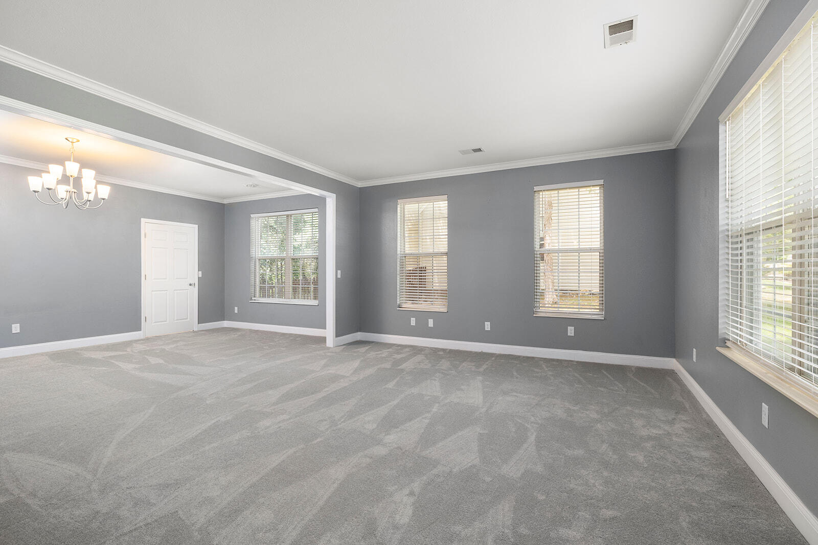 238 Country Bluff Drive Property Photo 14