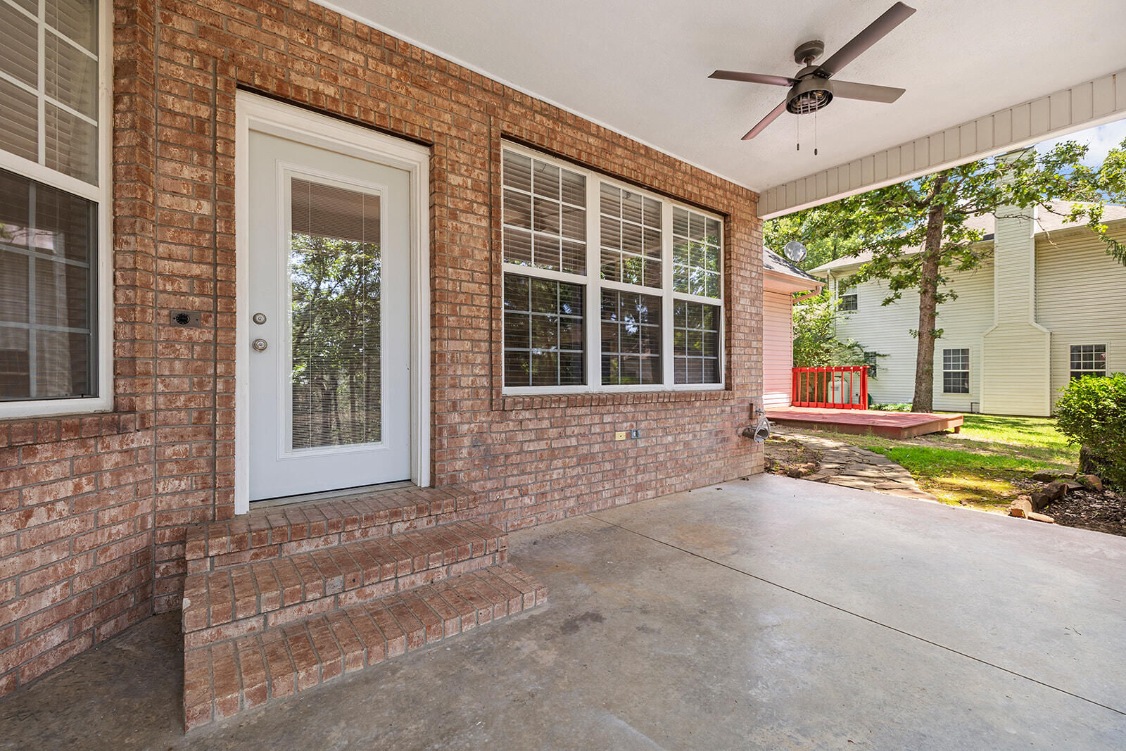 238 Country Bluff Drive Property Photo 60