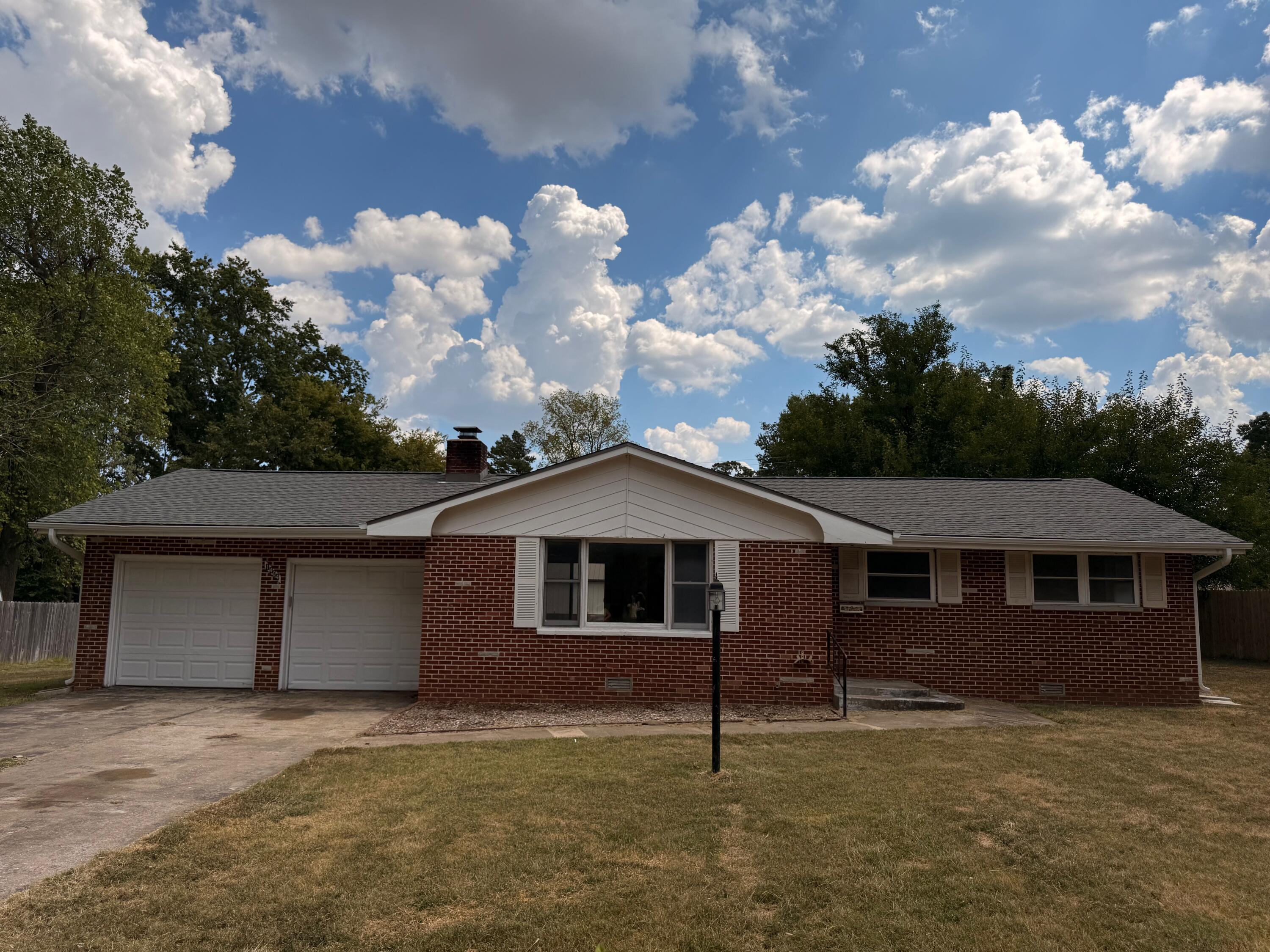 1404 South Madison Avenue Property Photo 2