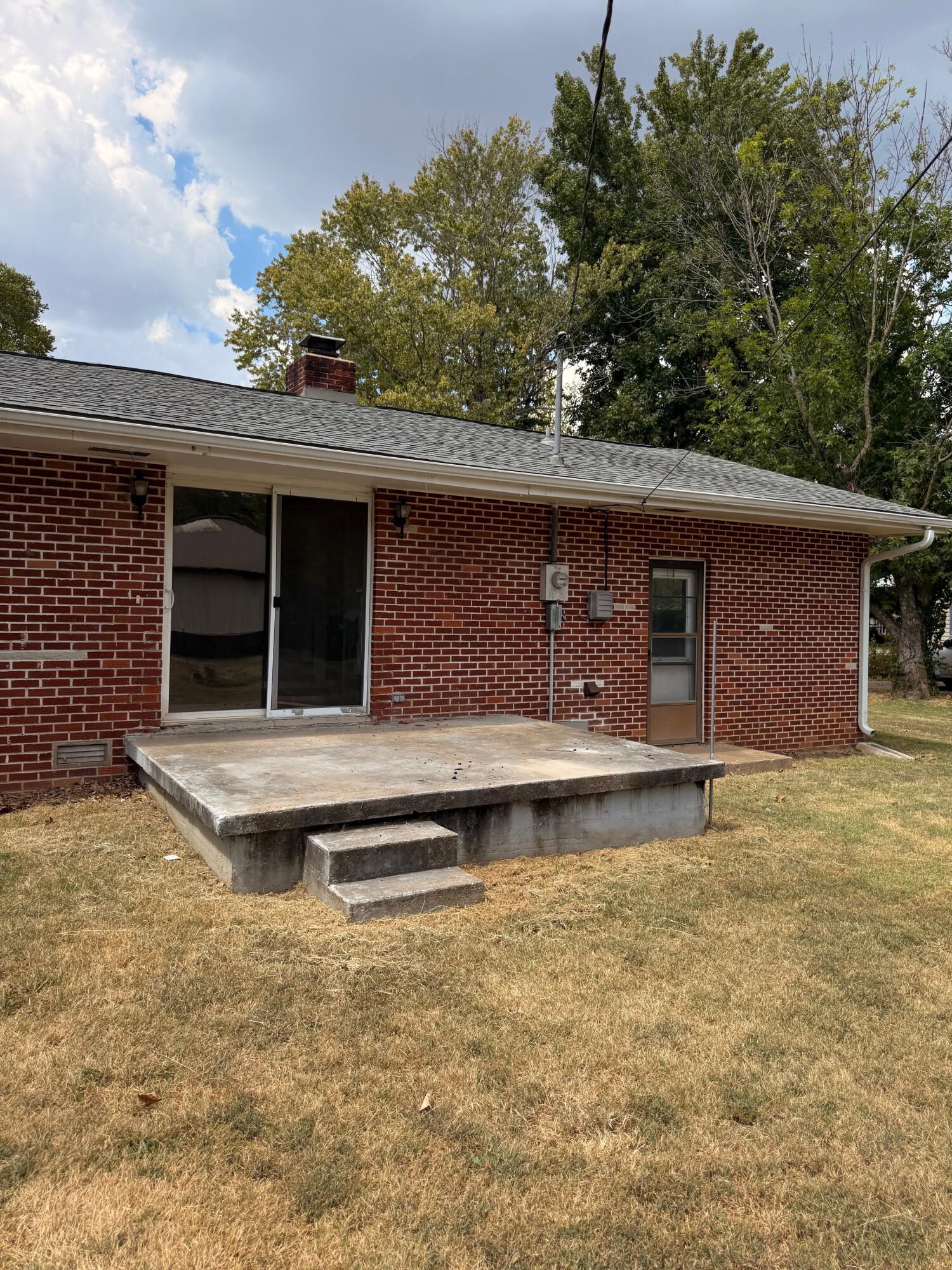 1404 South Madison Avenue Property Photo 7