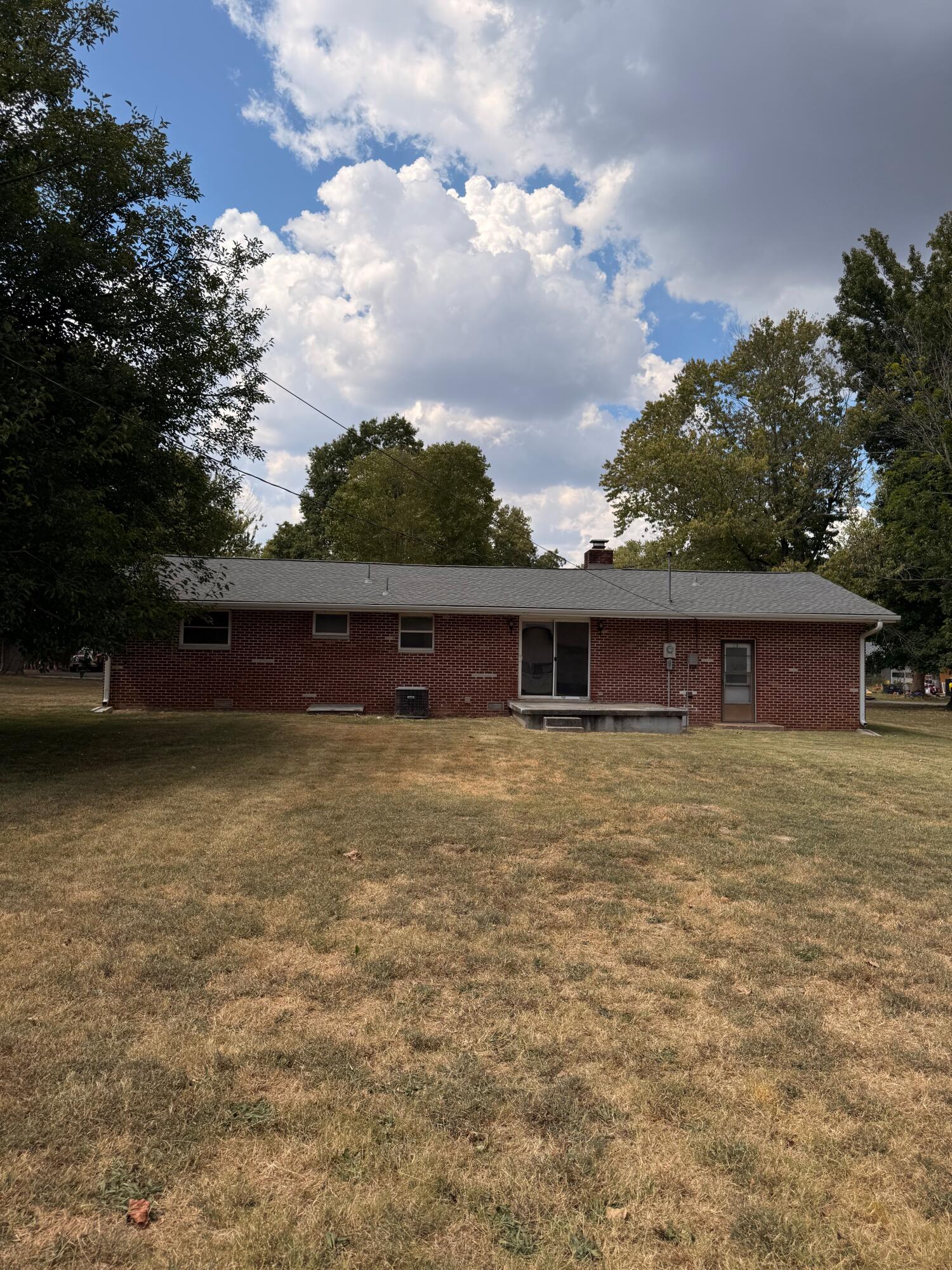 1404 South Madison Avenue Property Photo 8