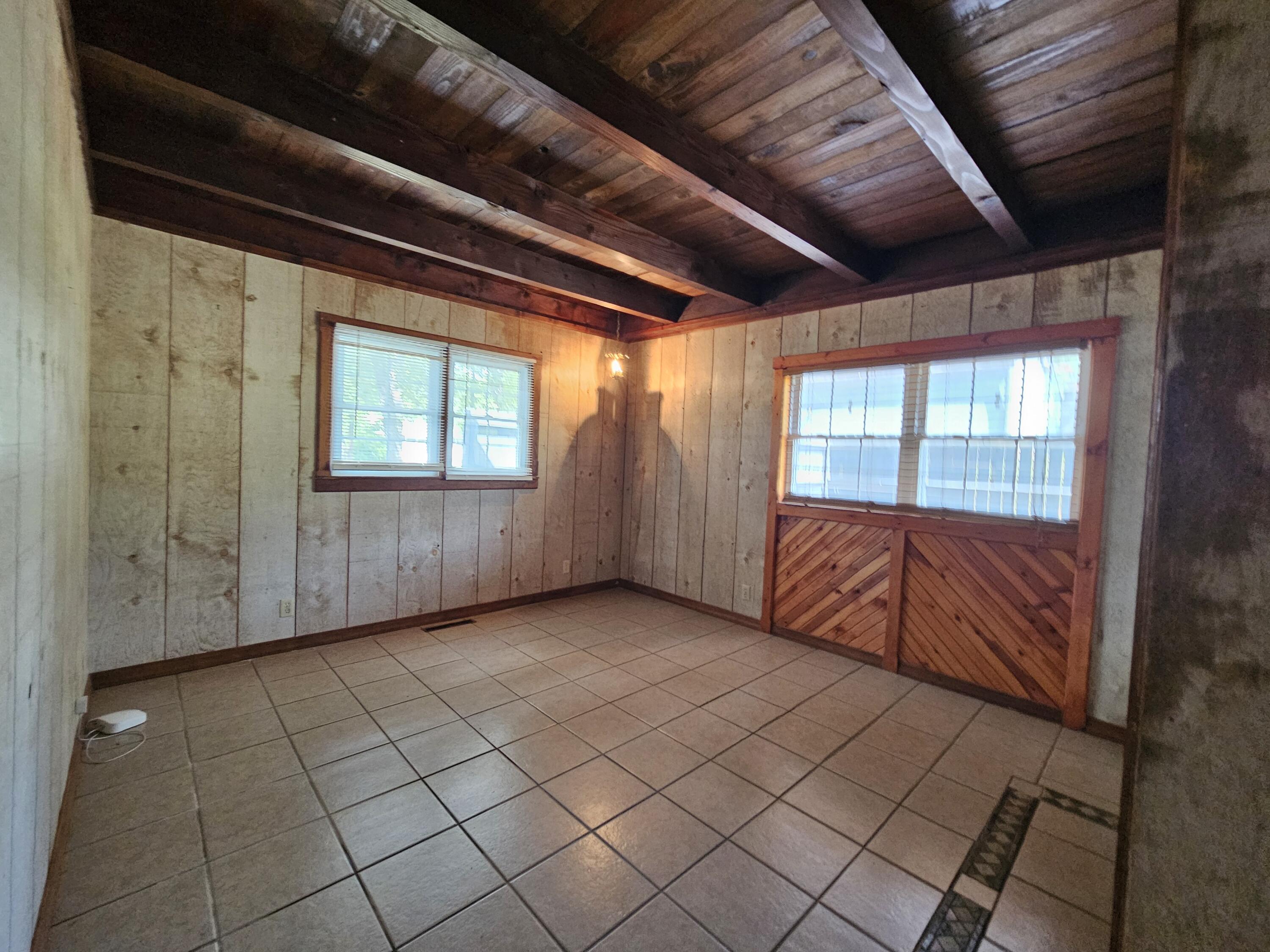 1018 Patton Avenue Property Photo 15