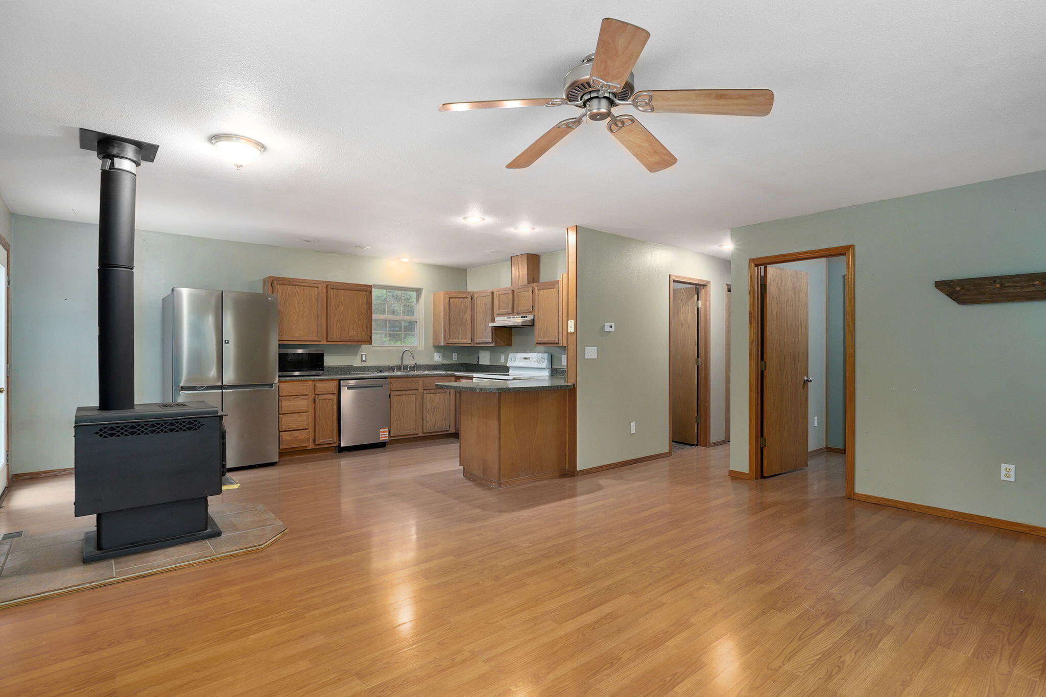 326 Arliss Drive Property Photo 13