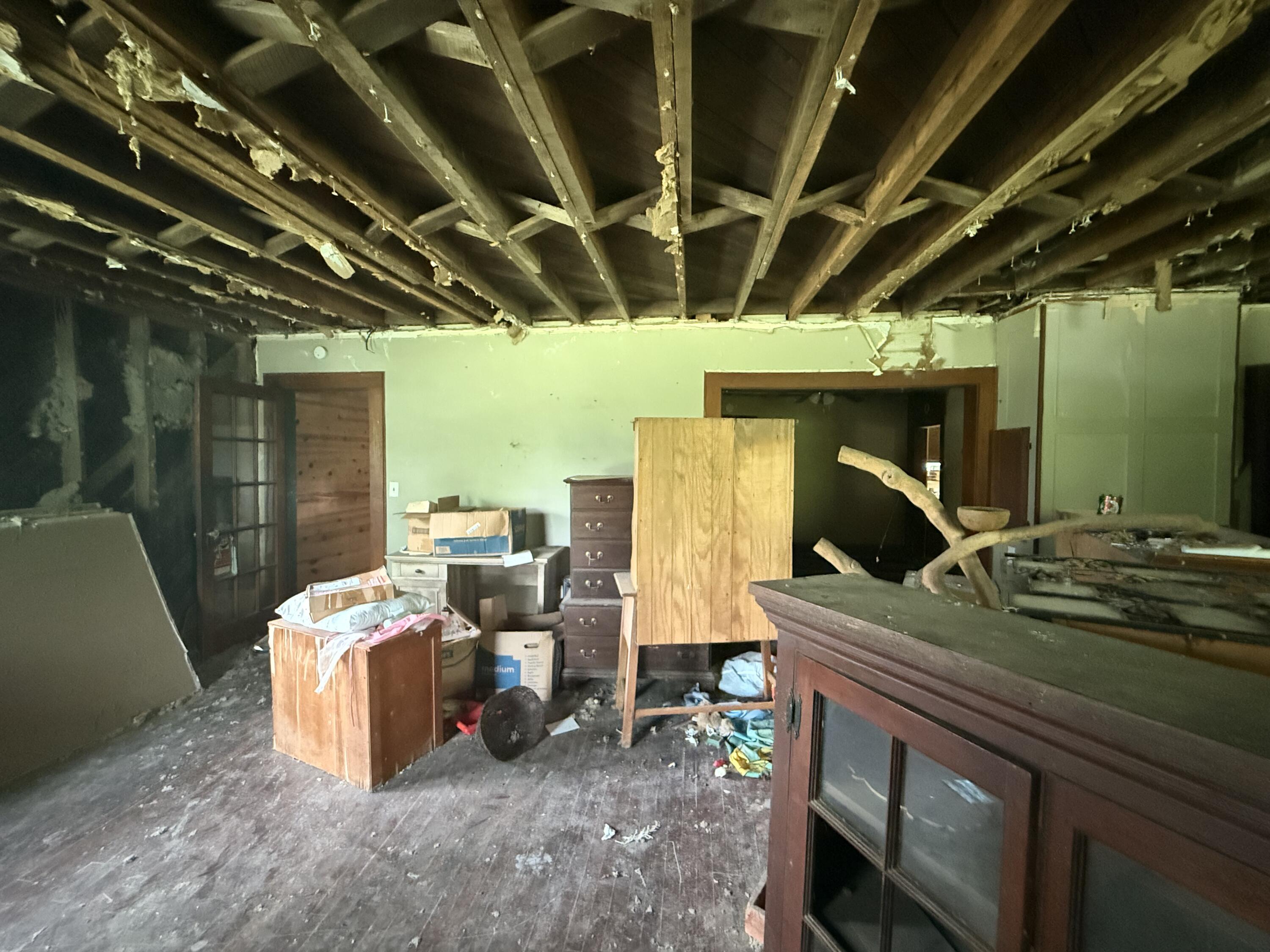 1930 Morris Road Property Photo 2