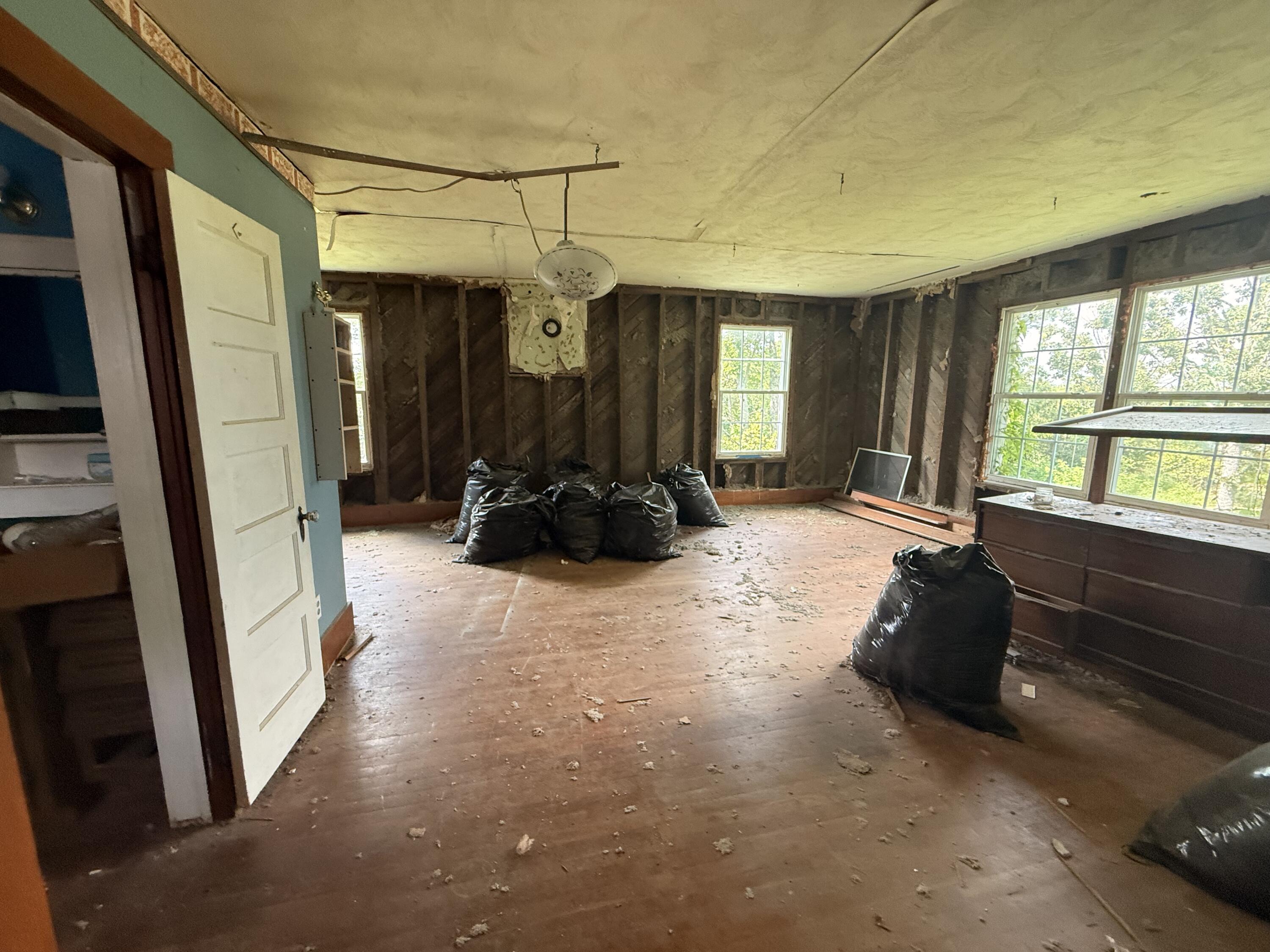 1930 Morris Road Property Photo 18