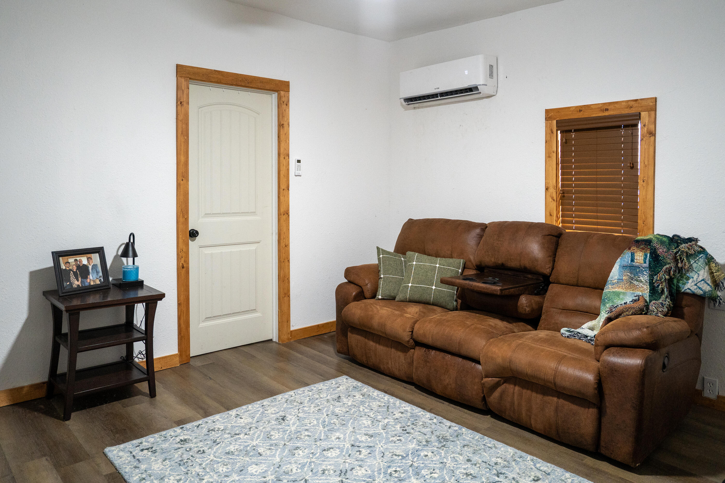 1009 West Cass Avenue Property Photo 6