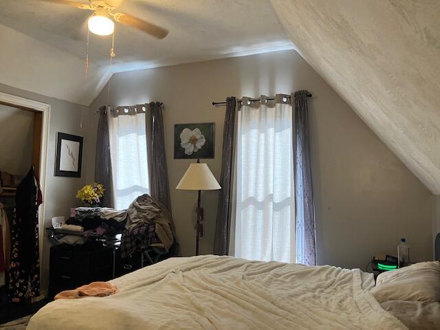 209 South Rush Street Property Photo 20