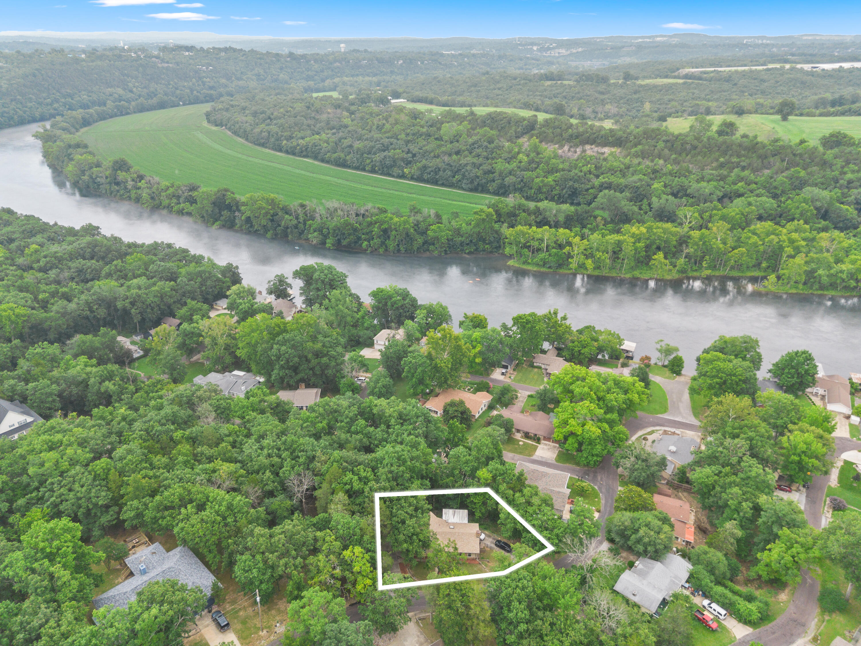 341 River Drive Property Photo 38
