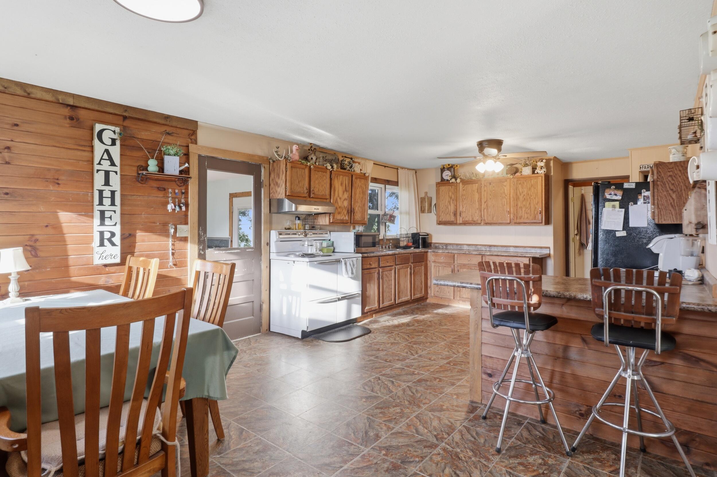 16223 State Highway F Property Photo 8