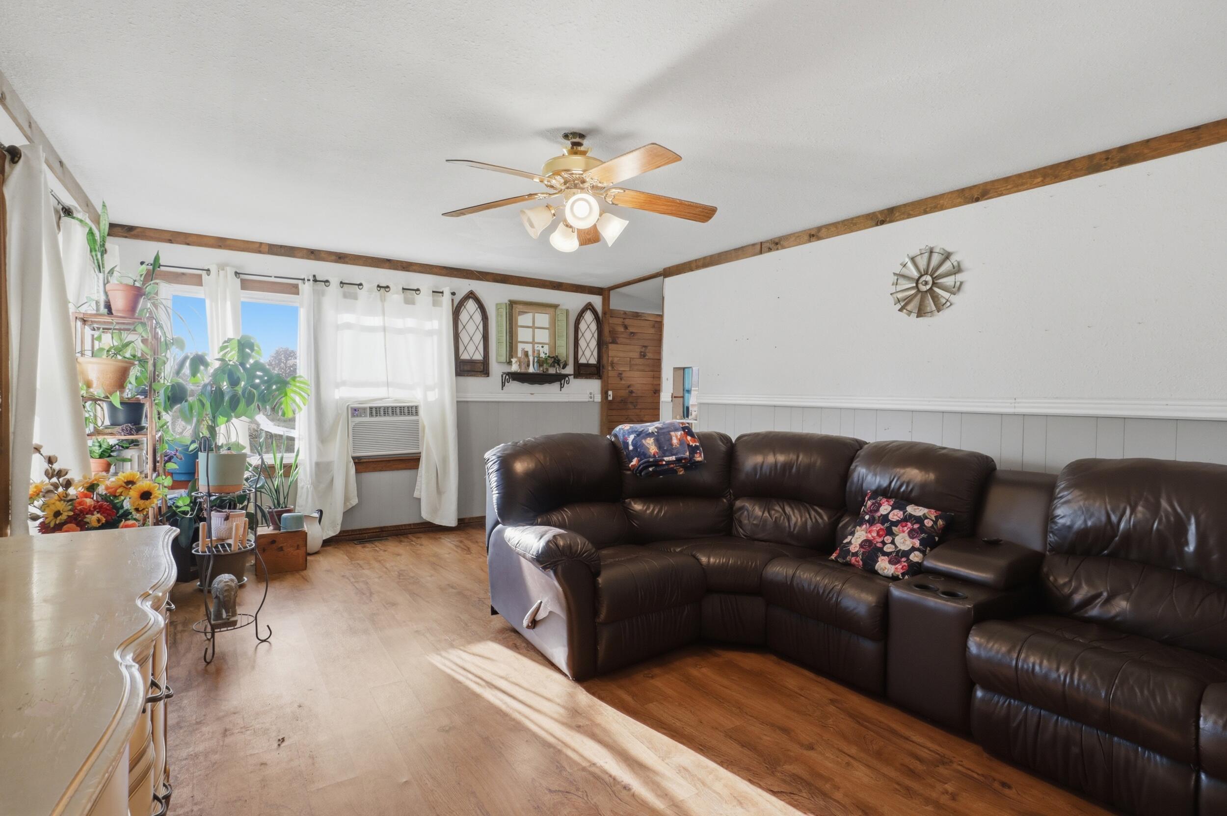 16223 State Highway F Property Photo 22