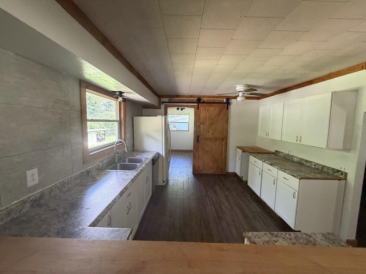 7292 Sunset Street Property Photo 5