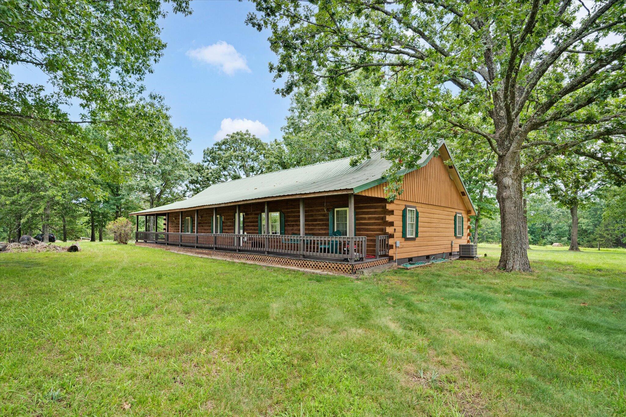 688 Stevens Road Property Photo 3