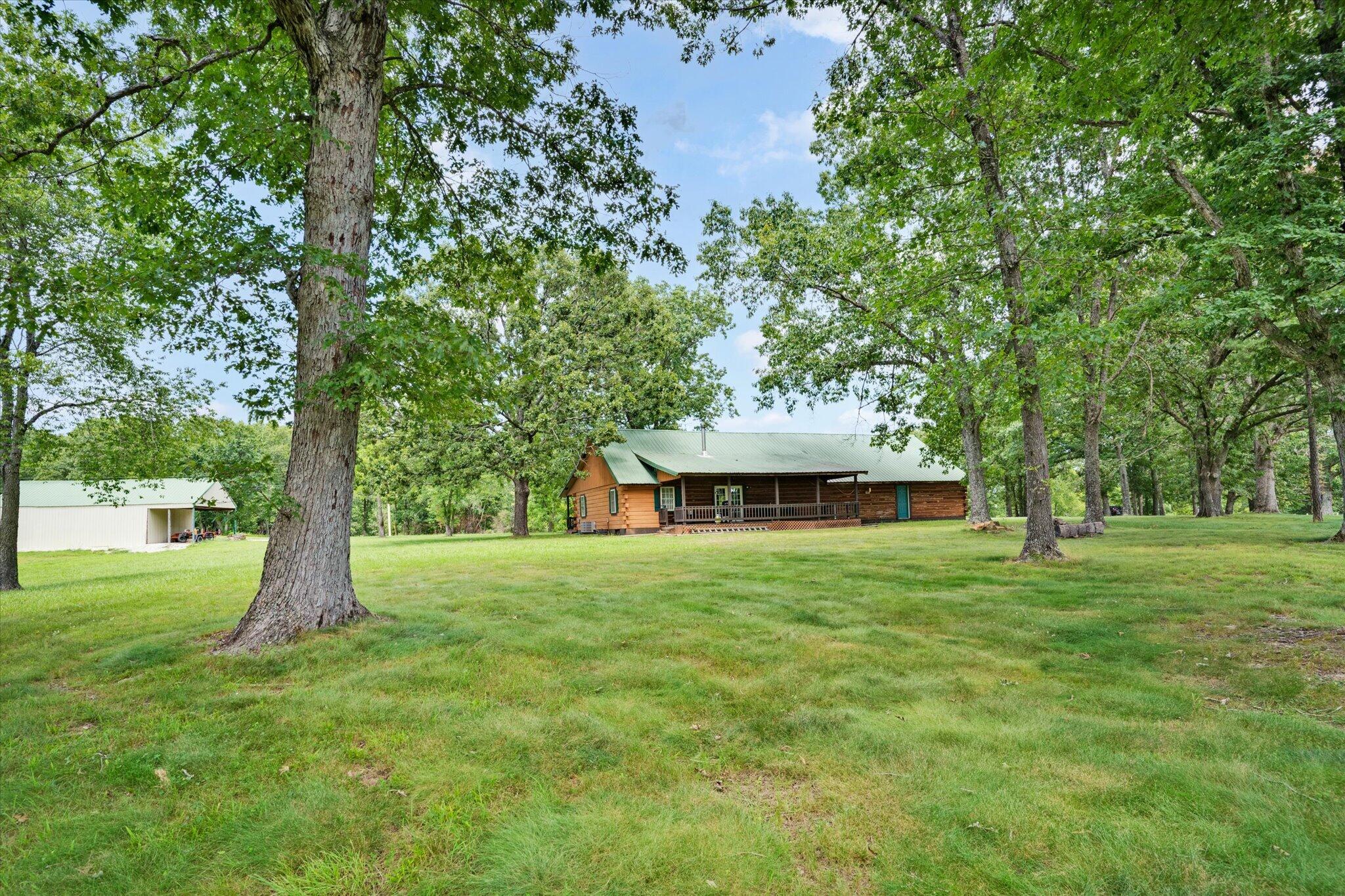 688 Stevens Road Property Photo 4