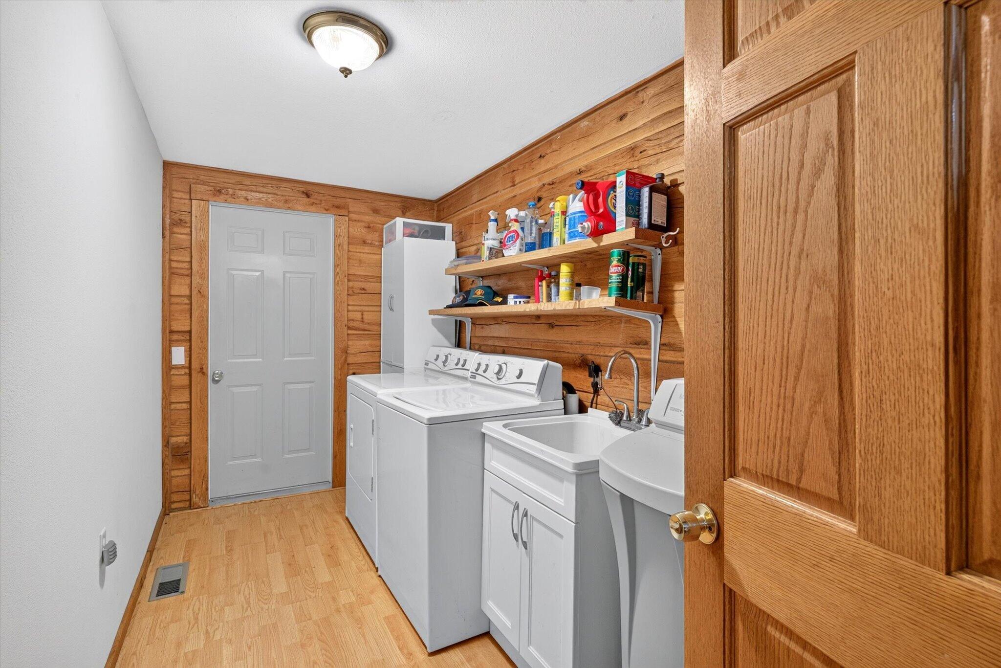 688 Stevens Road Property Photo 29