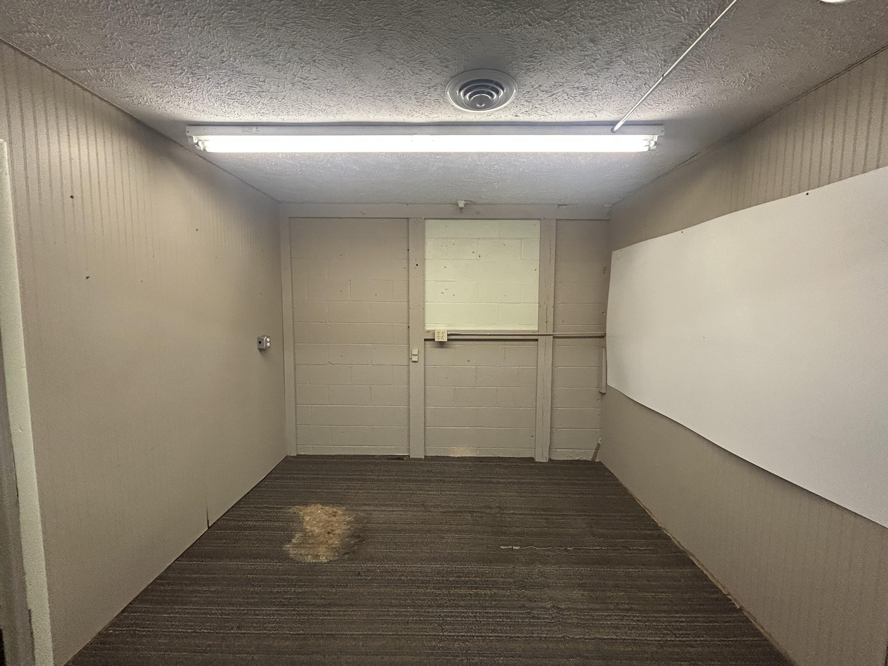1877 West Broadway Property Photo 4